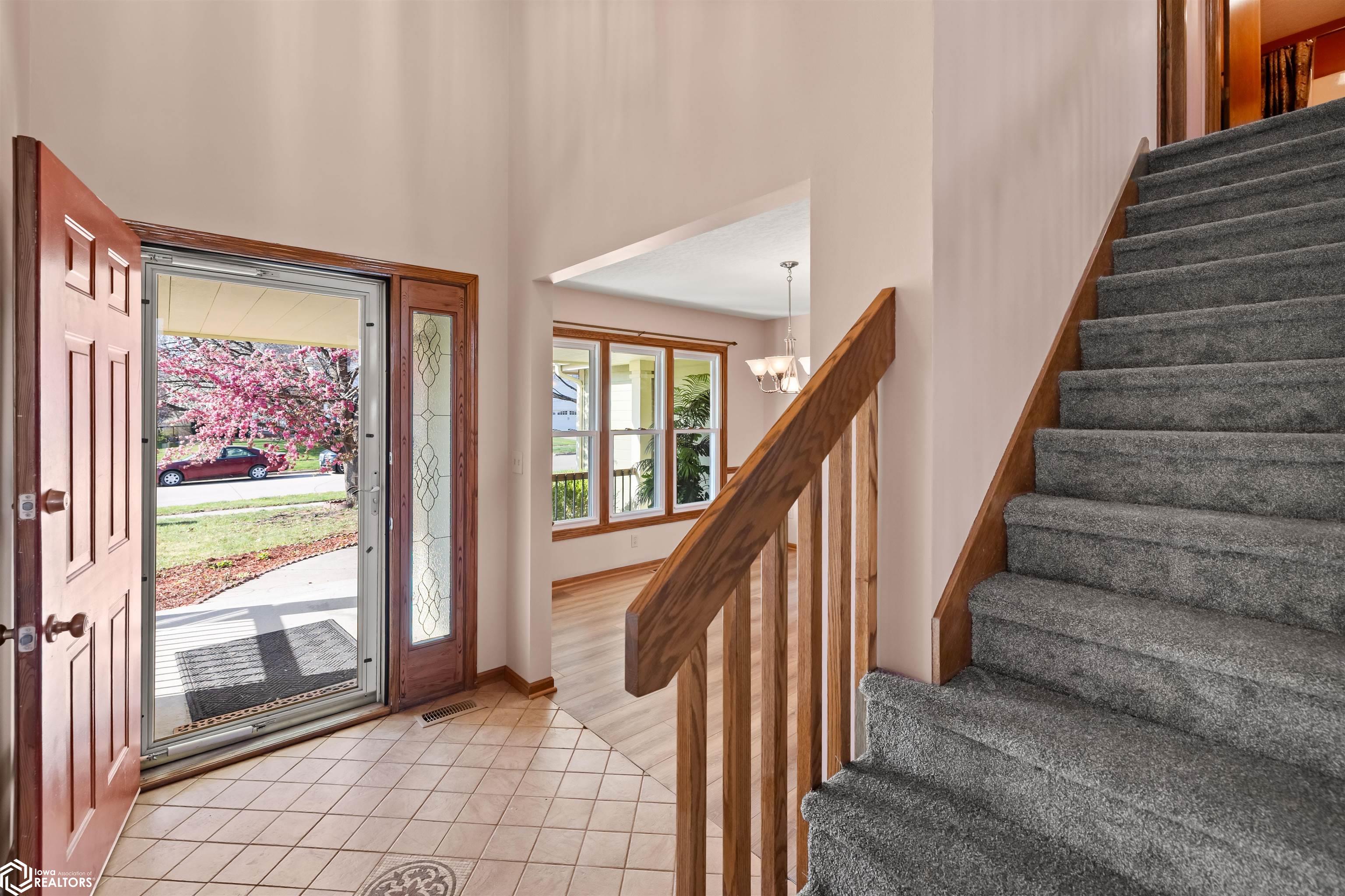 7141 Pommel Place, West Des Moines, Iowa image 5