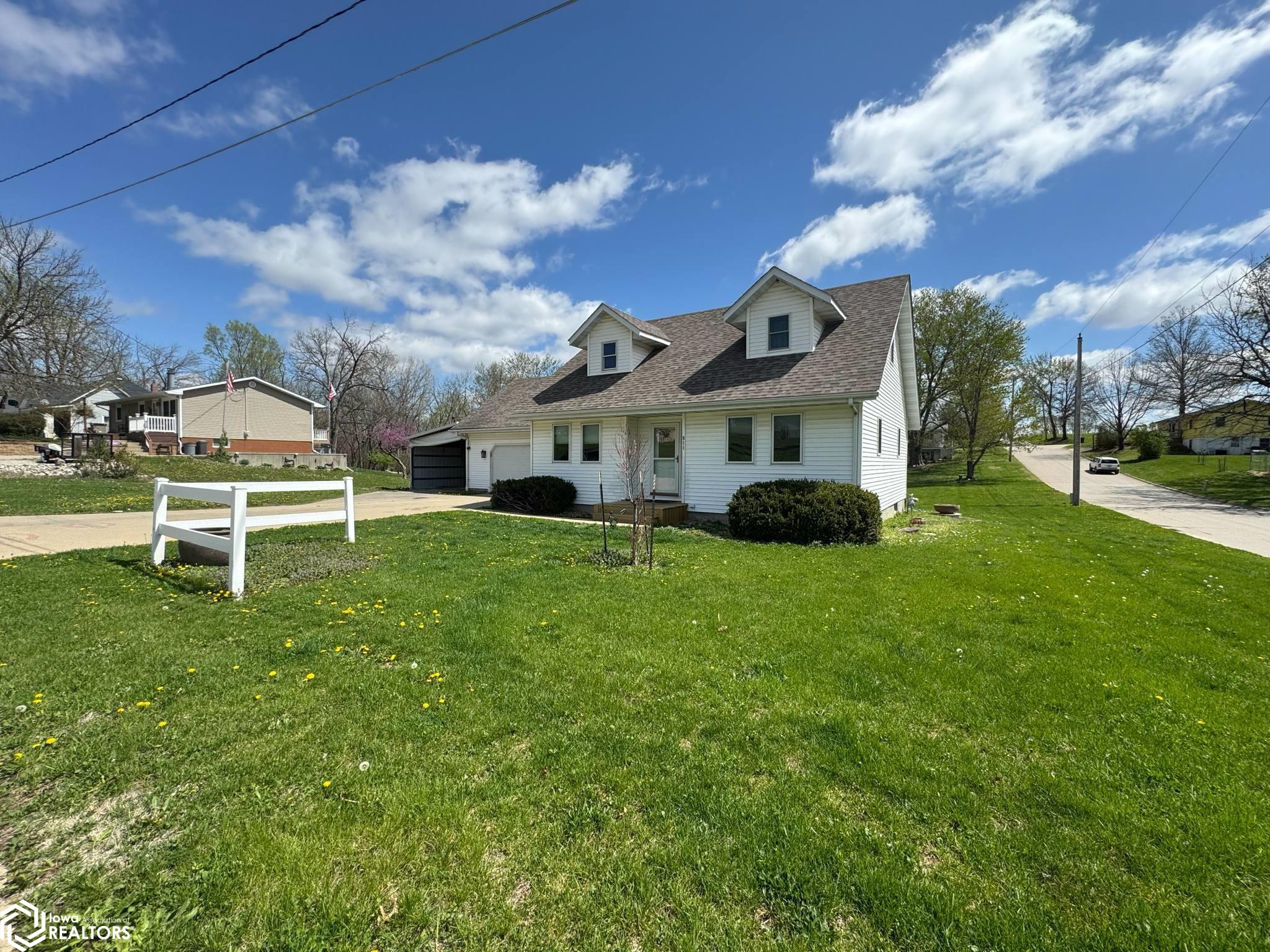 911 S 20th Street, Centerville, Iowa image 44