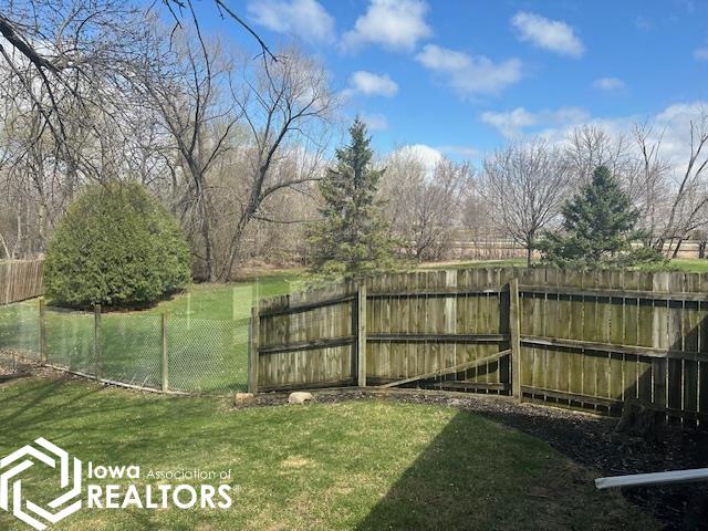 35 Park Lane, Clear Lake, Iowa image 16