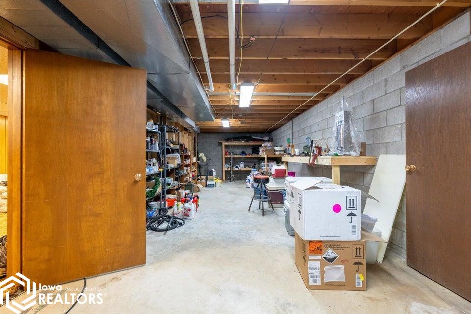 108 Fischer Drive, Woodbine, Iowa image 25