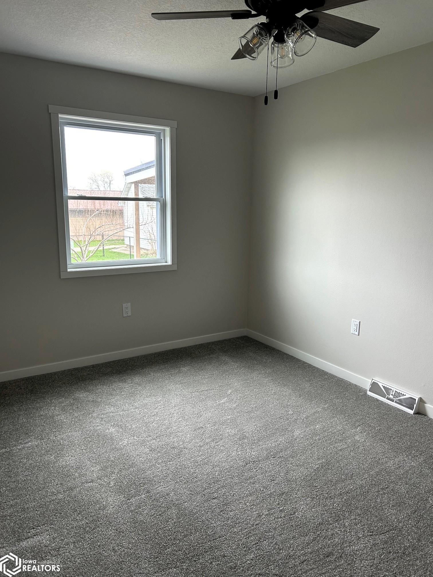 906 4th Street, Victor, Iowa image 22