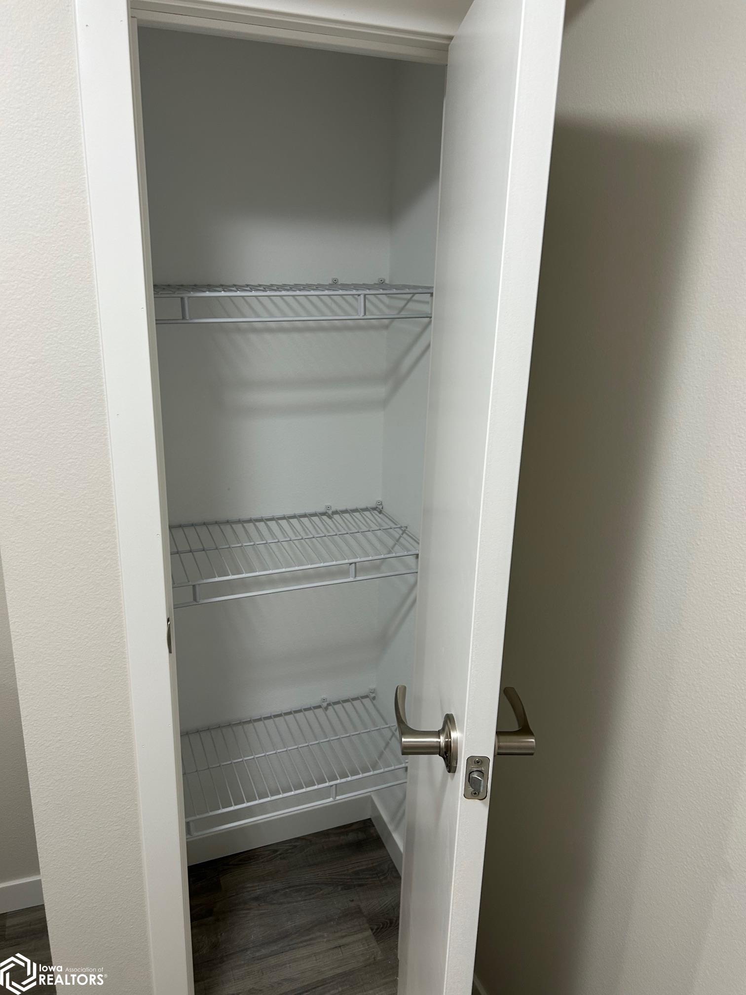 906 4th Street, Victor, Iowa image 36
