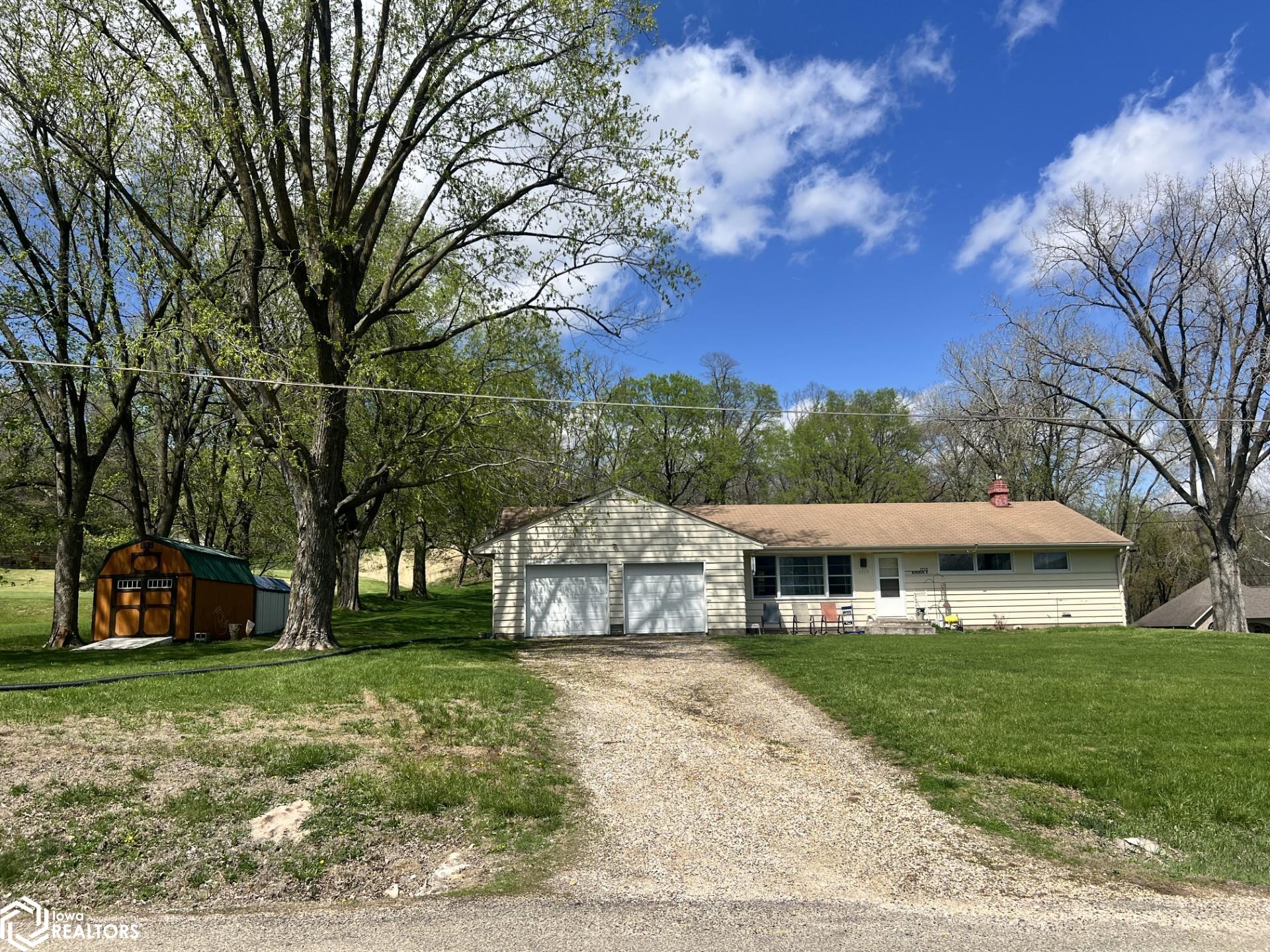 1715 Avenue A, Fort Madison, Iowa image 1