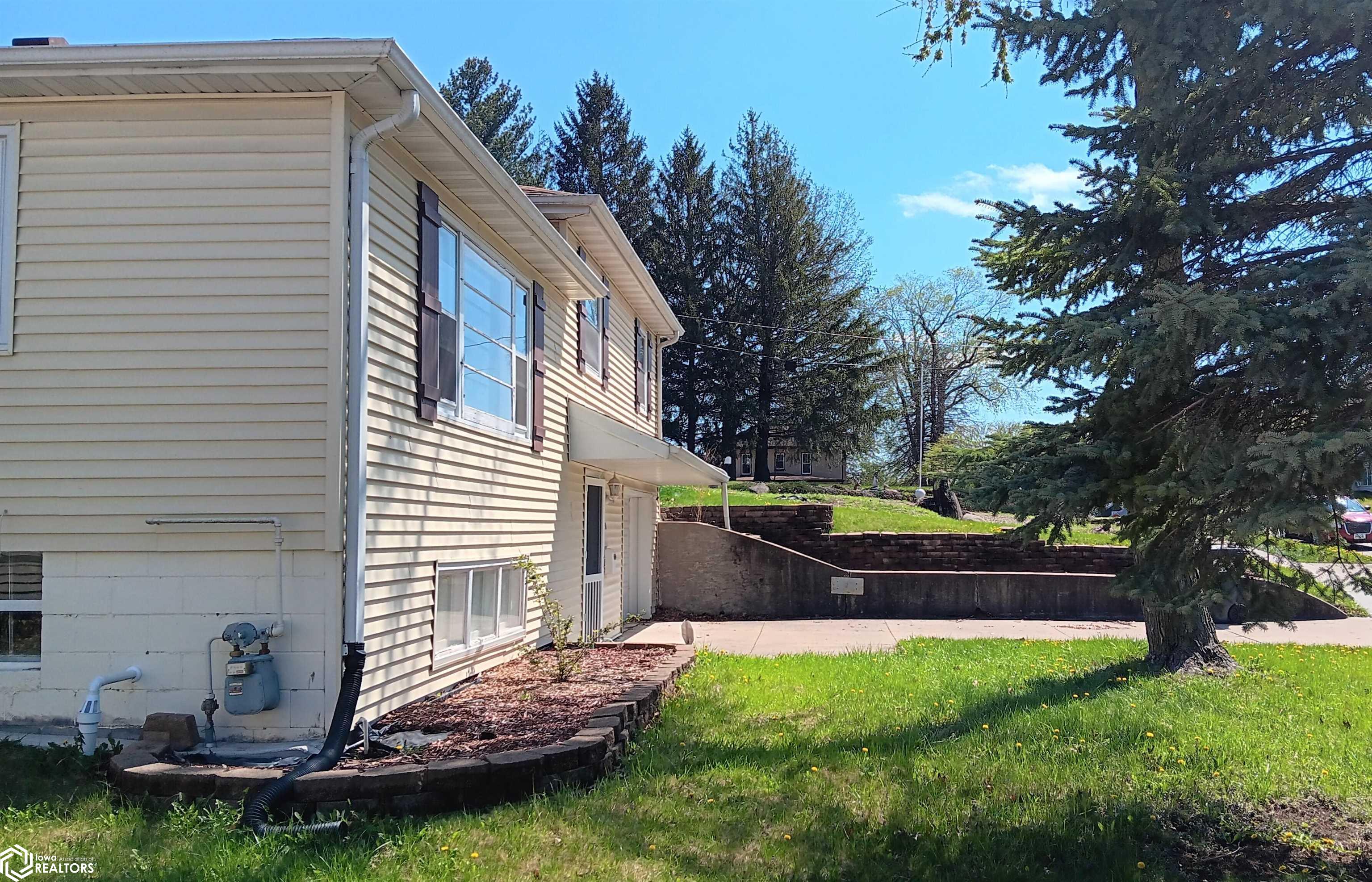 1220 N 3rd Street, Oskaloosa, Iowa image 12