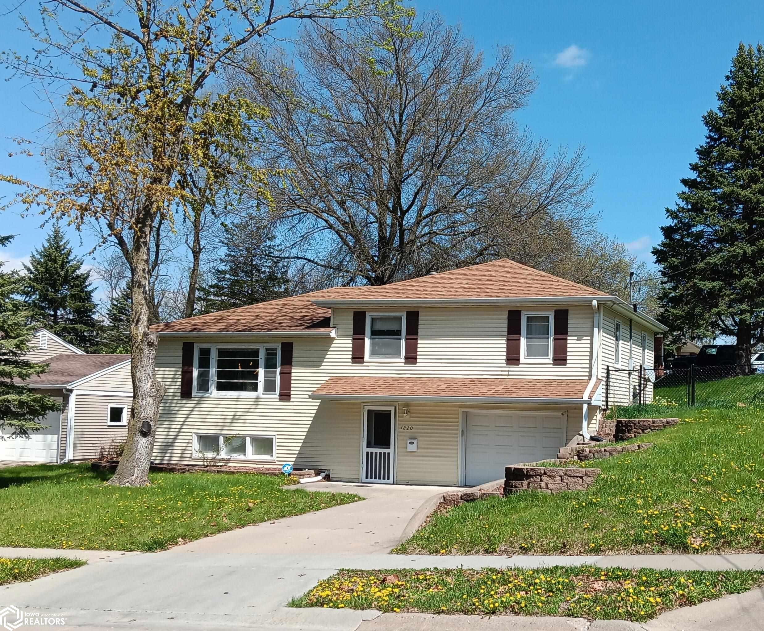 1220 N 3rd Street, Oskaloosa, Iowa image 7