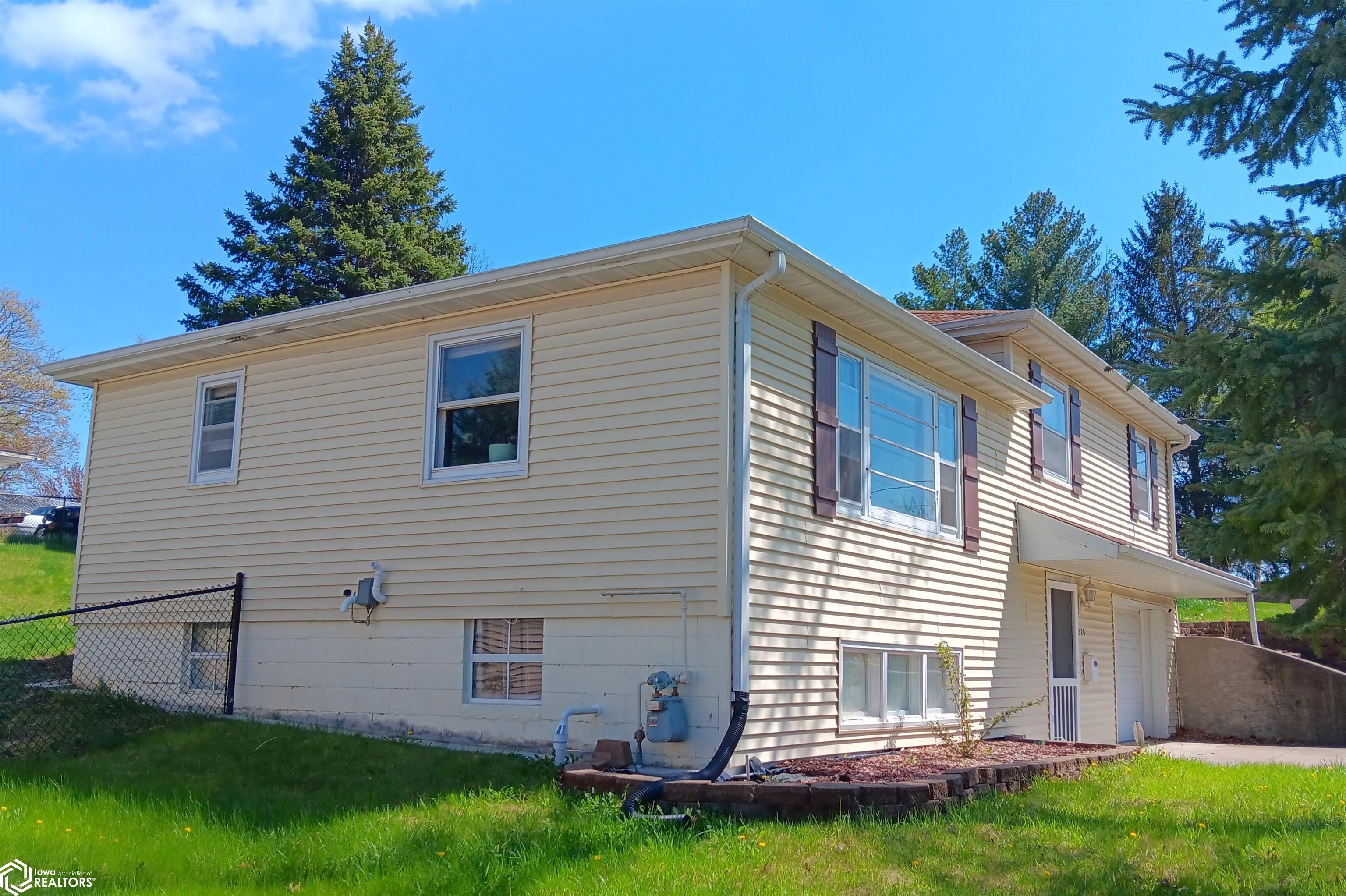 1220 N 3rd Street, Oskaloosa, Iowa image 10