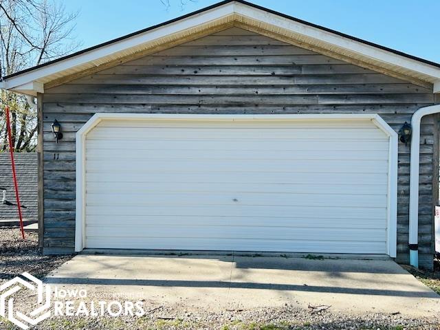 111 Cottage Lane, Montezuma, Iowa image 12