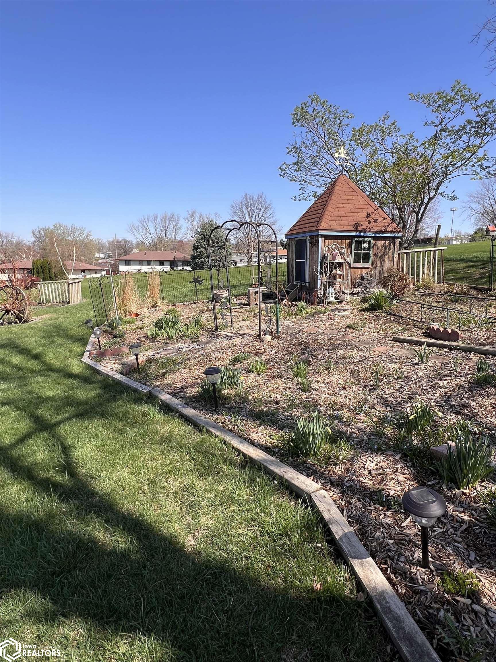 2030 Bel Aire Drive, Denison, Iowa image 28