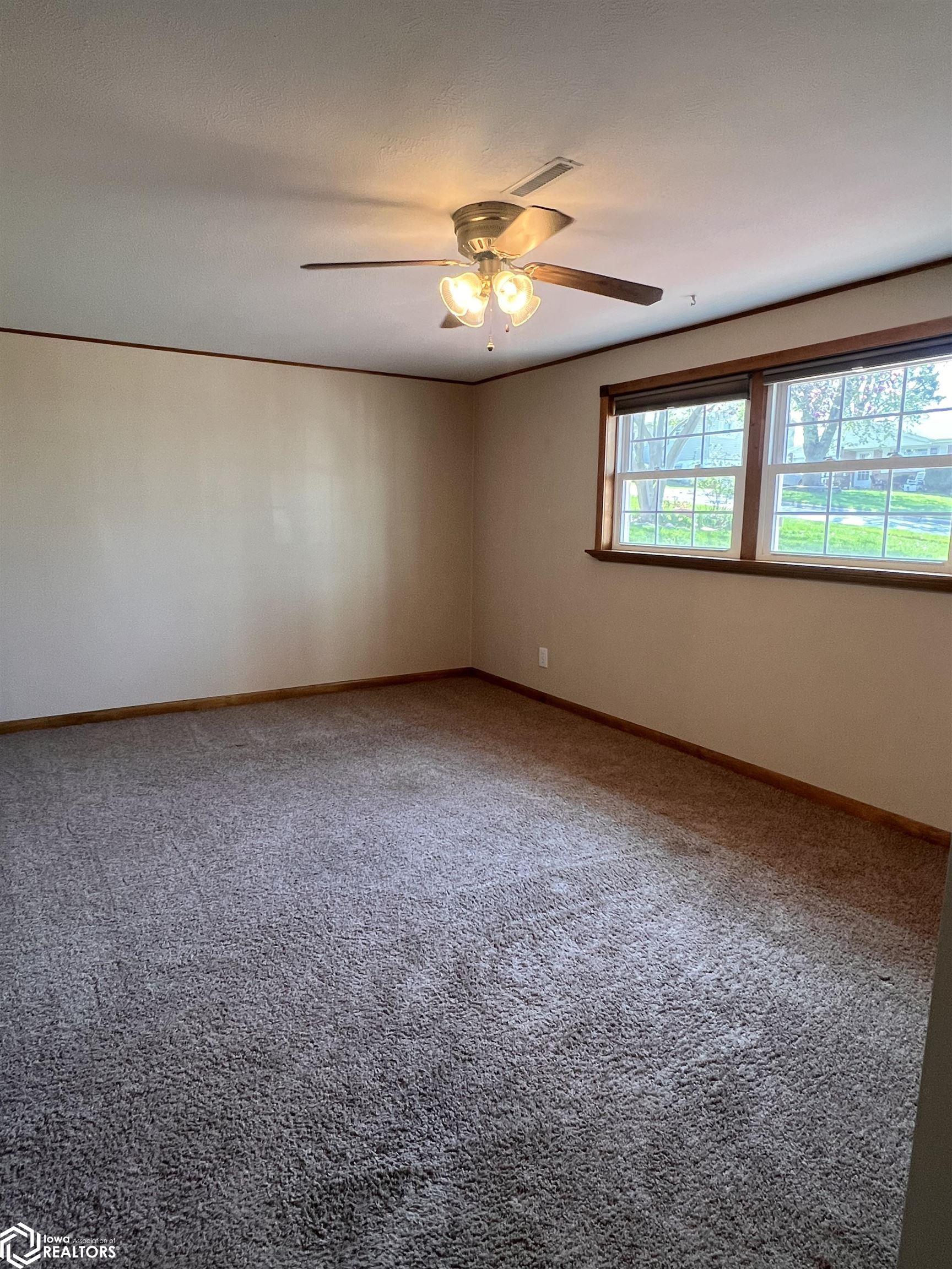 2030 Bel Aire Drive, Denison, Iowa image 5