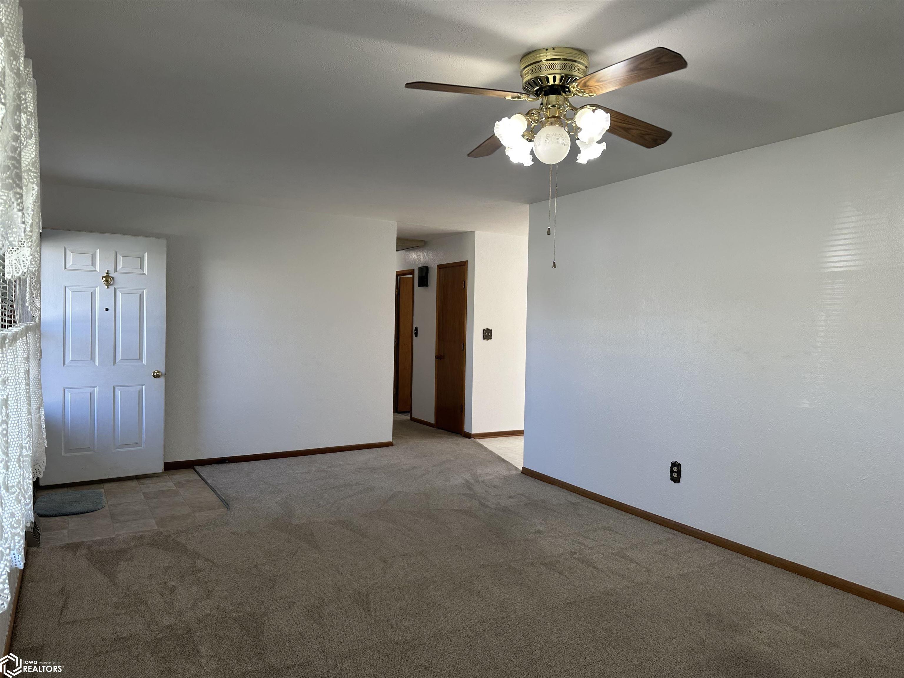 1012 Hillcrest Avenue, Chariton, Iowa image 8