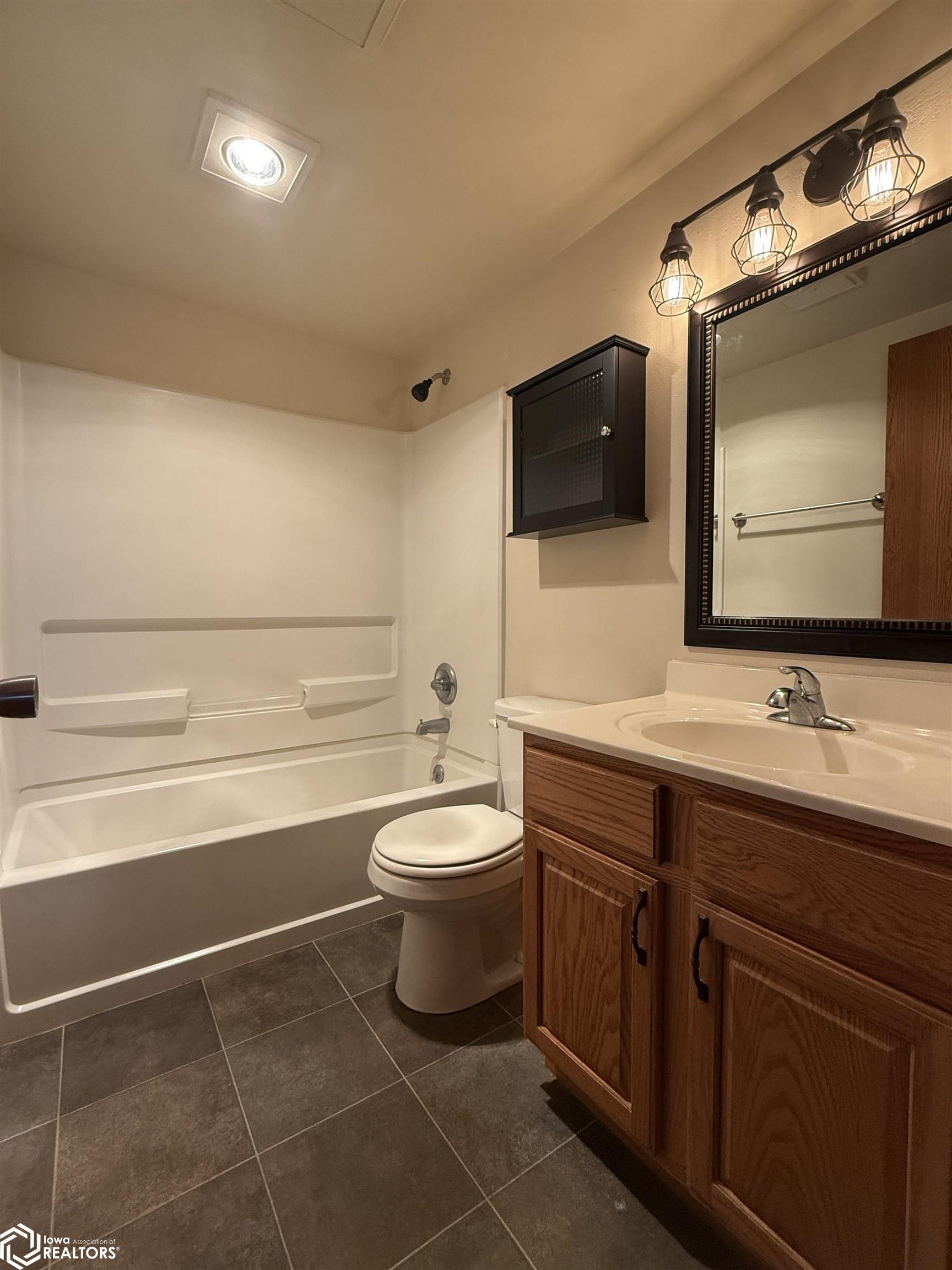 307 Grauer Road, Jefferson, Iowa image 15