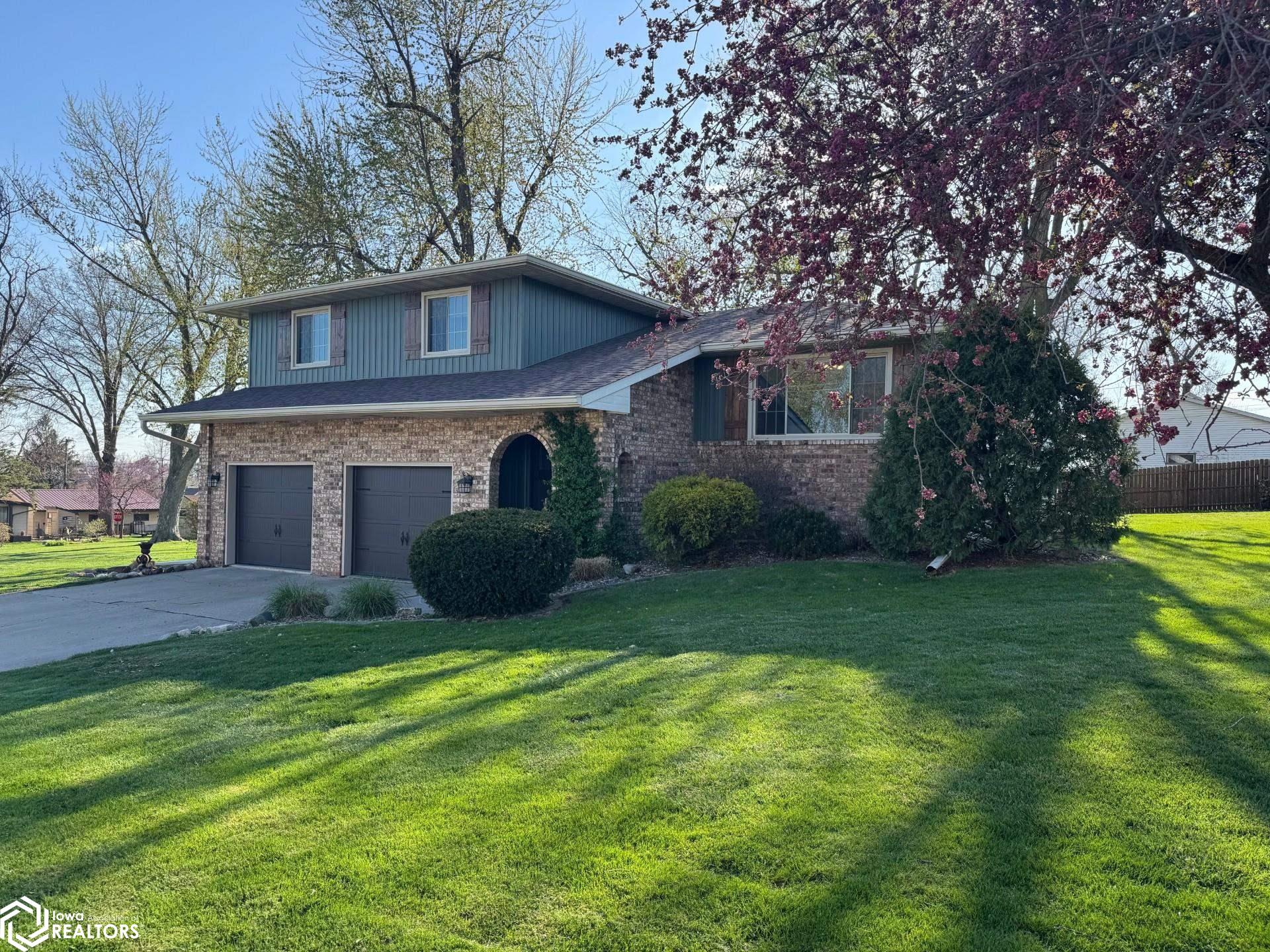 709 Jackson Street, Tama, Iowa image 3
