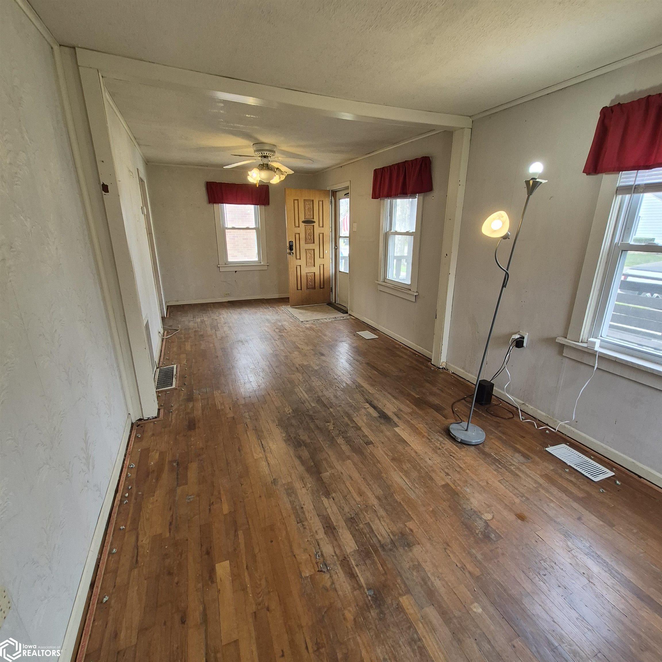428 Osceola, Ottumwa, Iowa image 4