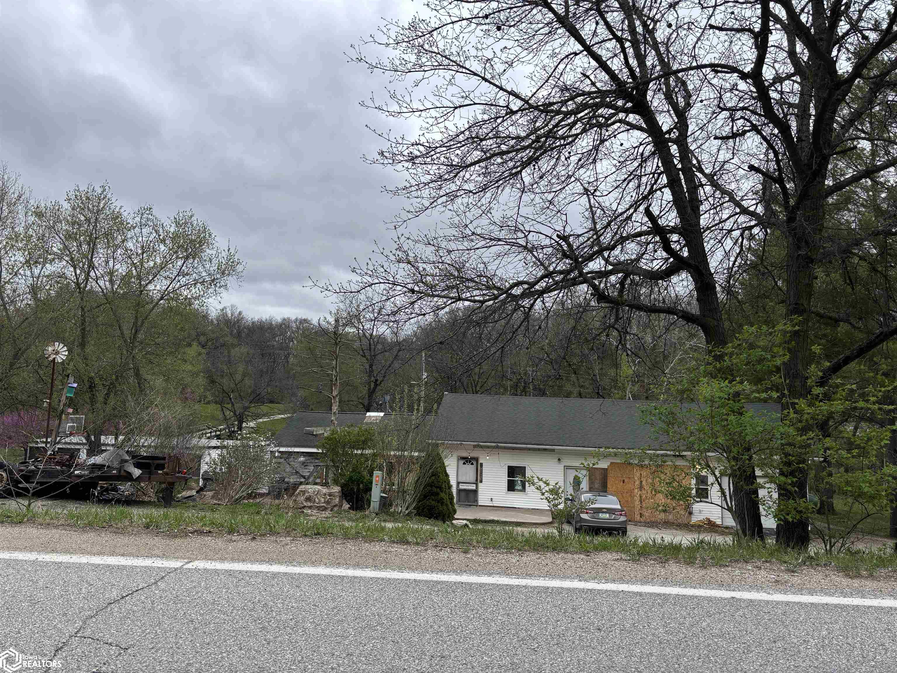 11475 Plank Road, Burlington, Iowa image 1