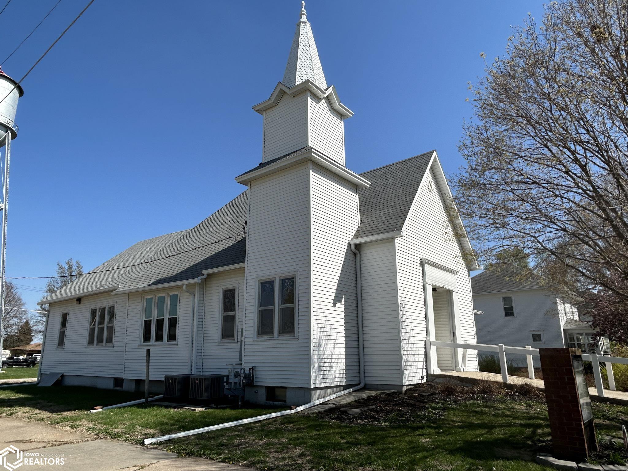 212 Alice Street, Essex, Iowa image 4