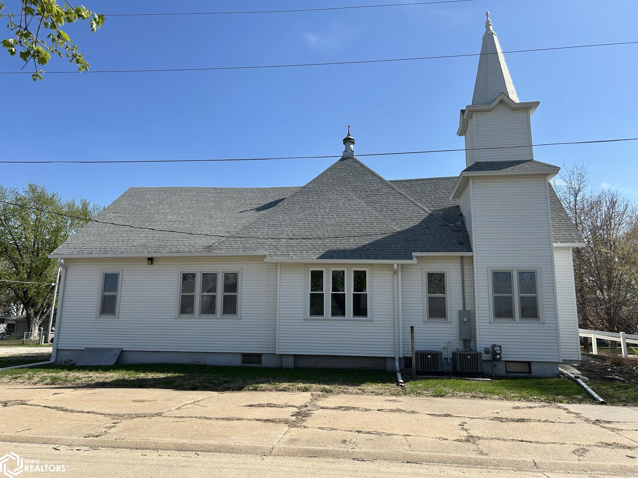 212 Alice Street, Essex, Iowa image 5