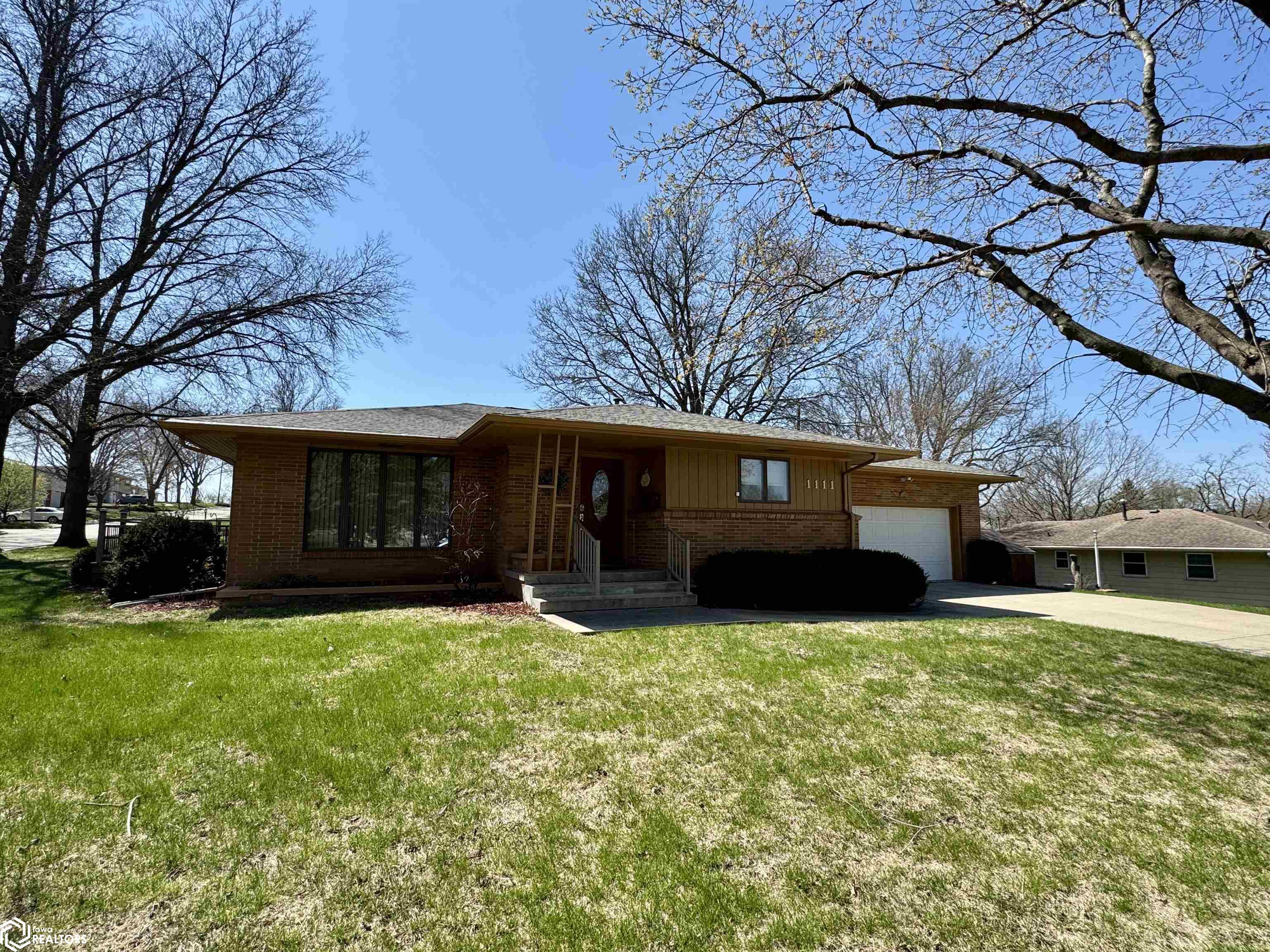 1111 Broadway Street, Audubon, Iowa image 2
