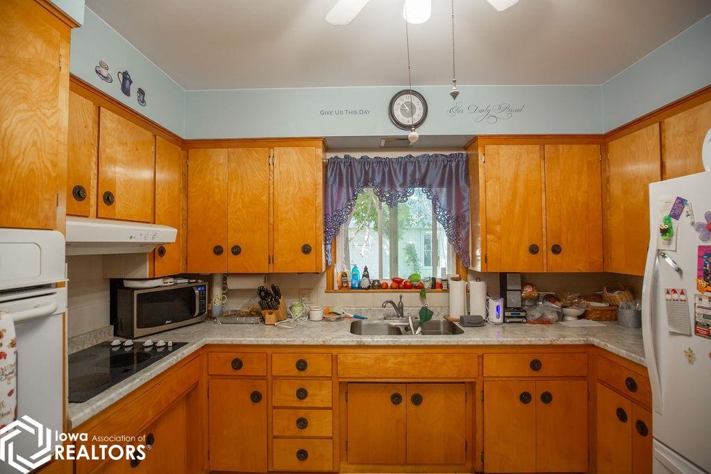 514 5th Street, Whittemore, Iowa image 11