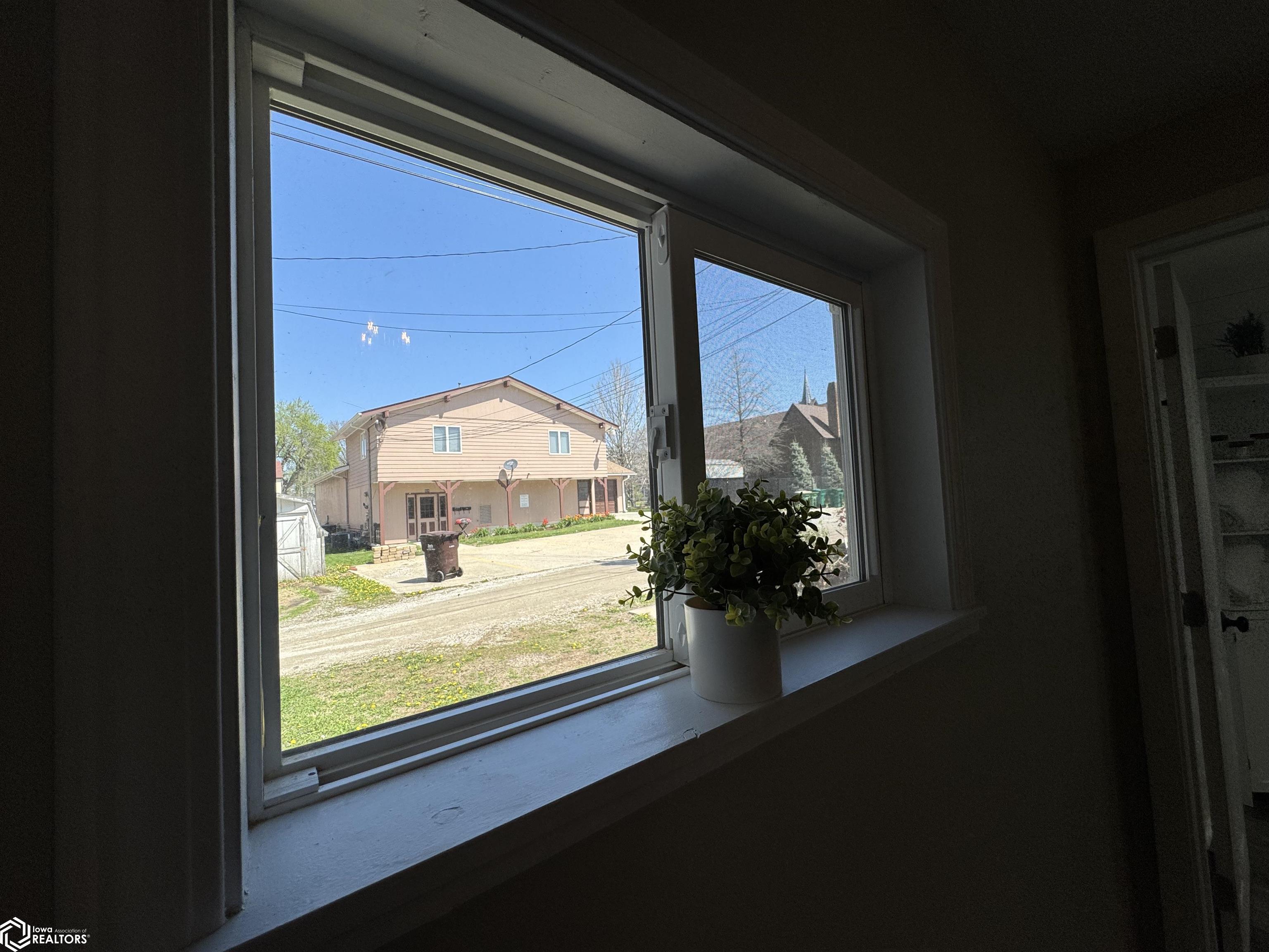 103 S Spruce Street, Creston, Iowa image 12