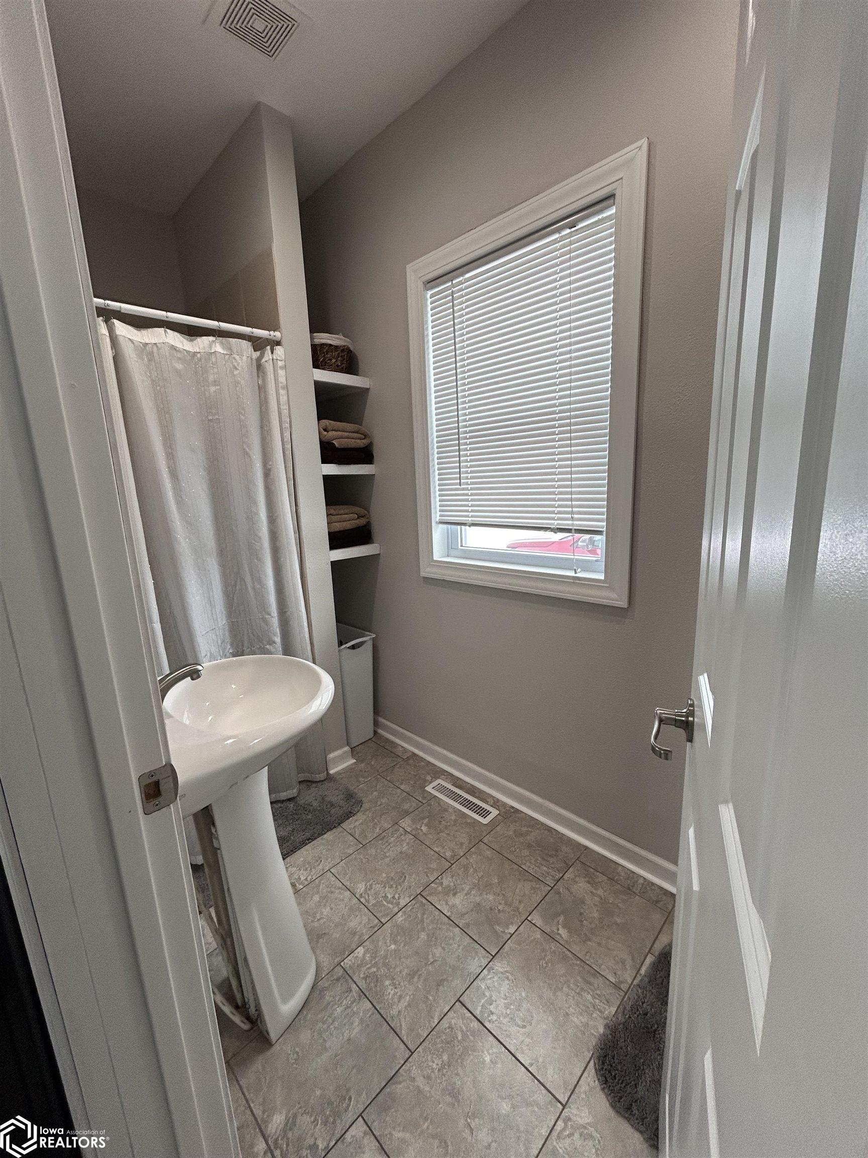 1212 Teneyck Avenue, Stratford, Iowa image 11