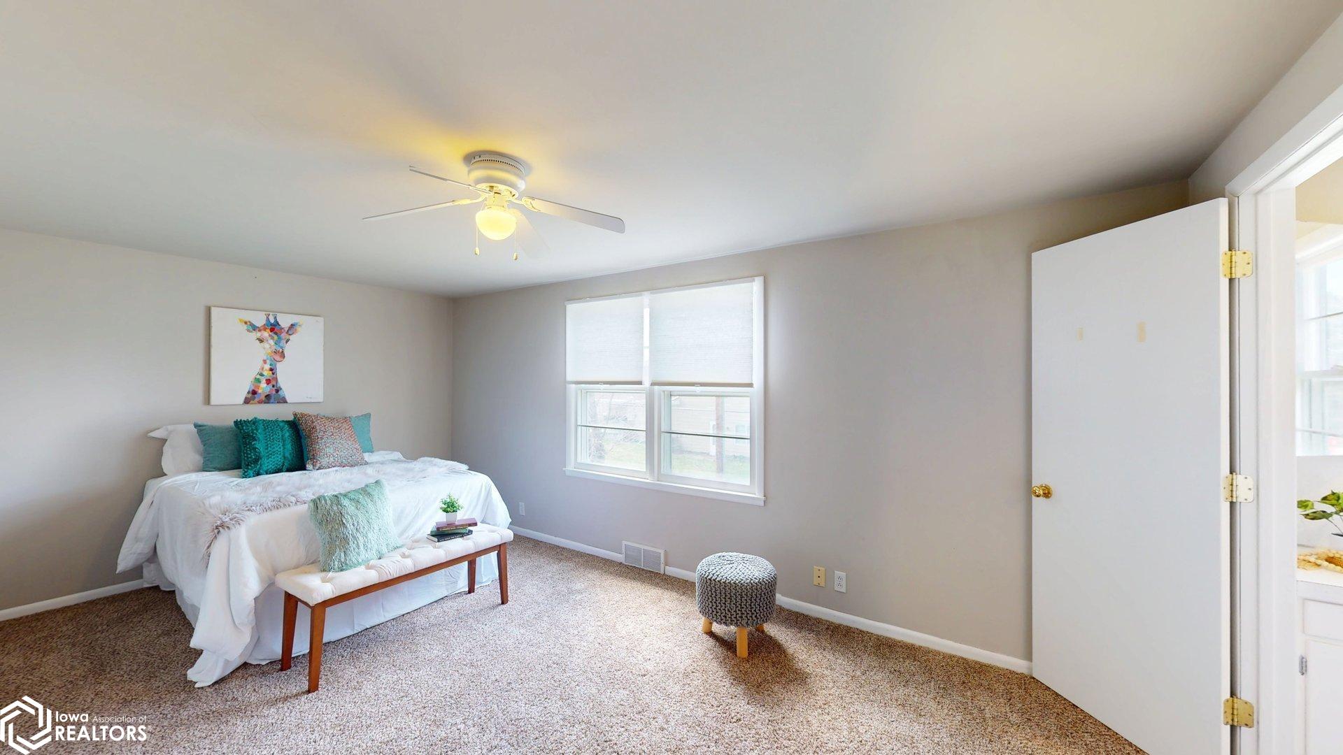 251 Parkridge Drive, Mason City, Iowa image 15