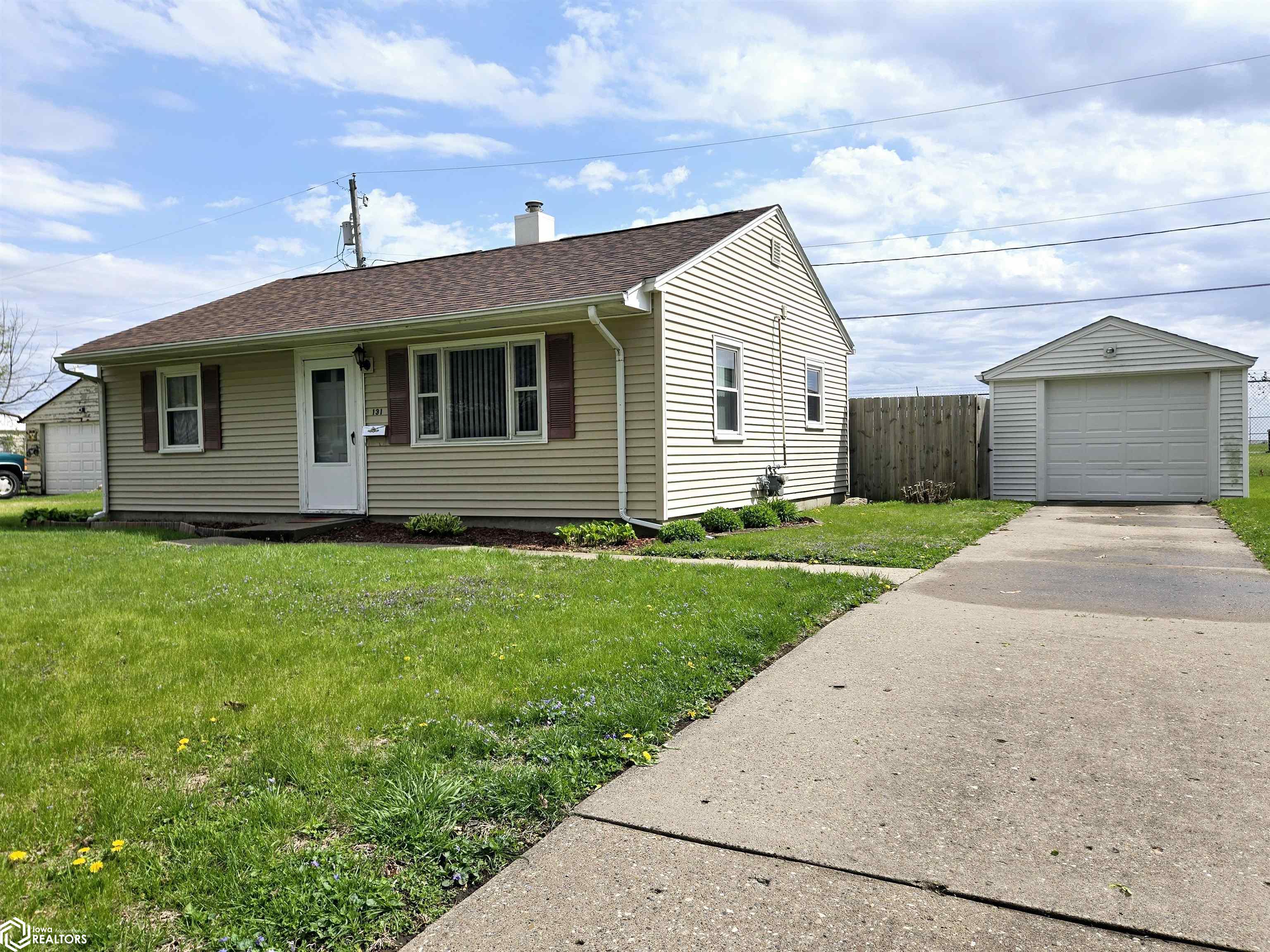 131 Windsor Circle, Burlington, Iowa image 11