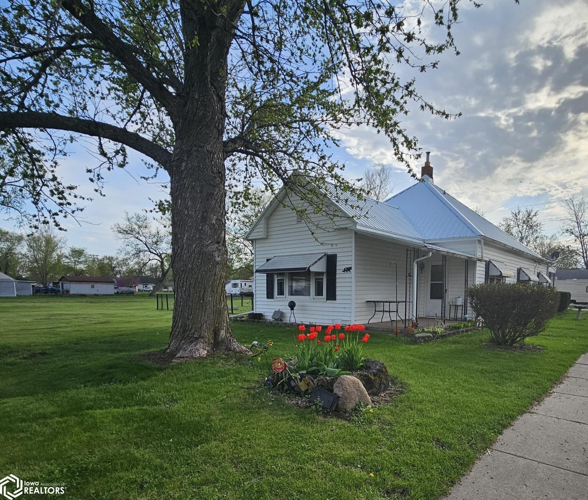 701 S Moore Street, Ottumwa, Iowa image 1