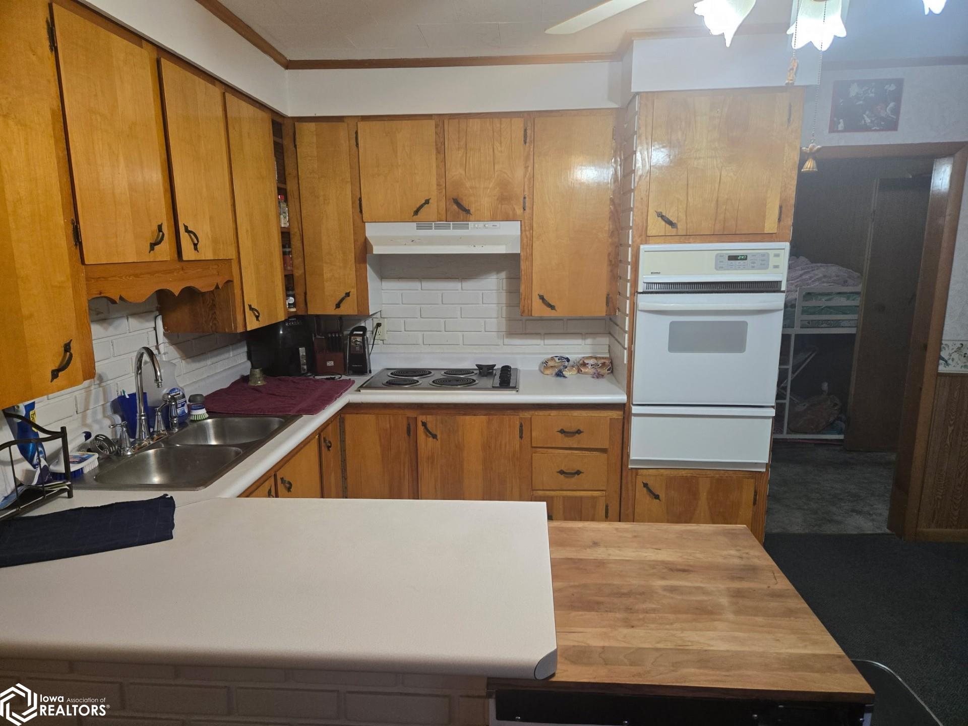 701 S Moore Street, Ottumwa, Iowa image 12