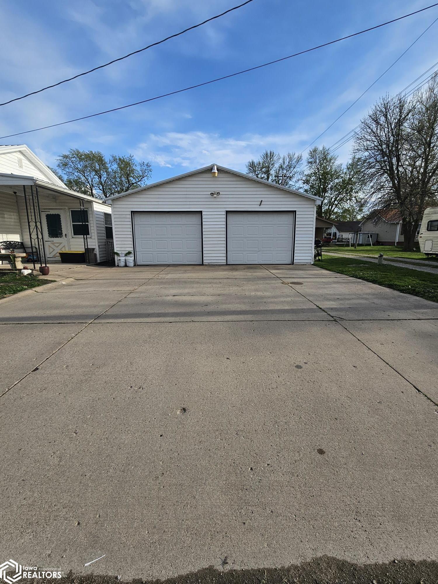 701 S Moore Street, Ottumwa, Iowa image 3