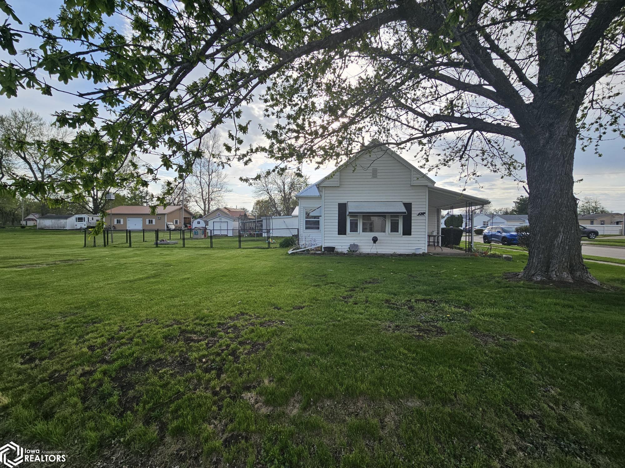 701 S Moore Street, Ottumwa, Iowa image 5