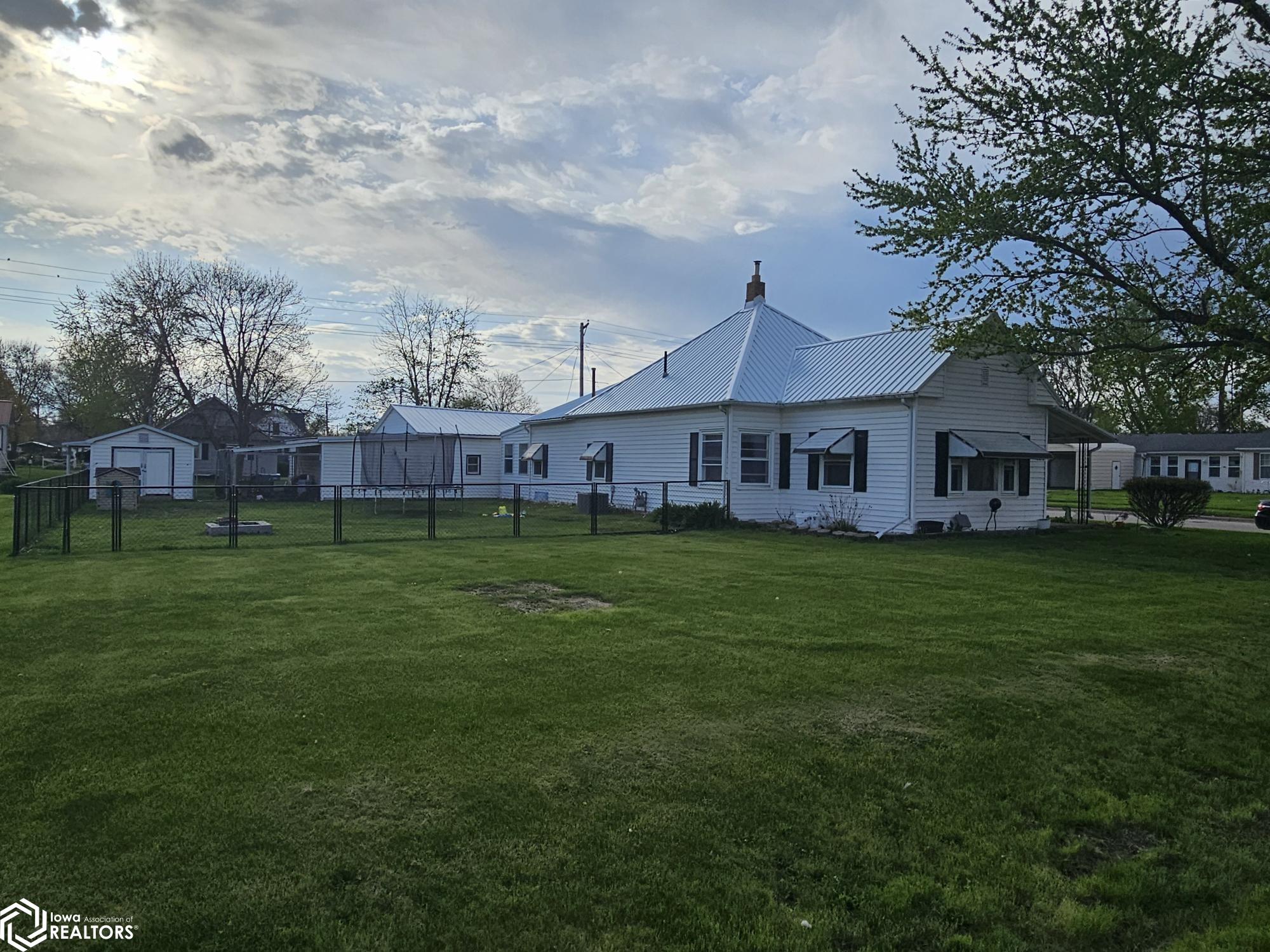 701 S Moore Street, Ottumwa, Iowa image 7