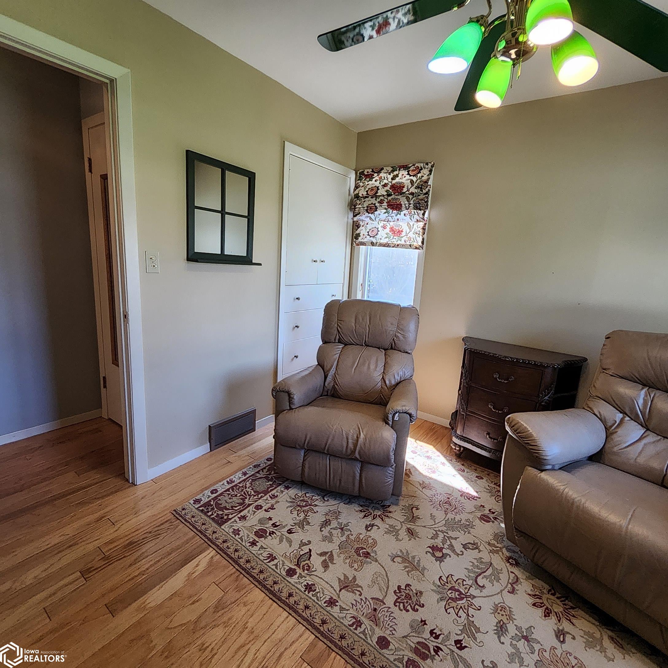 213 E Baker Street, Avoca, Iowa image 33
