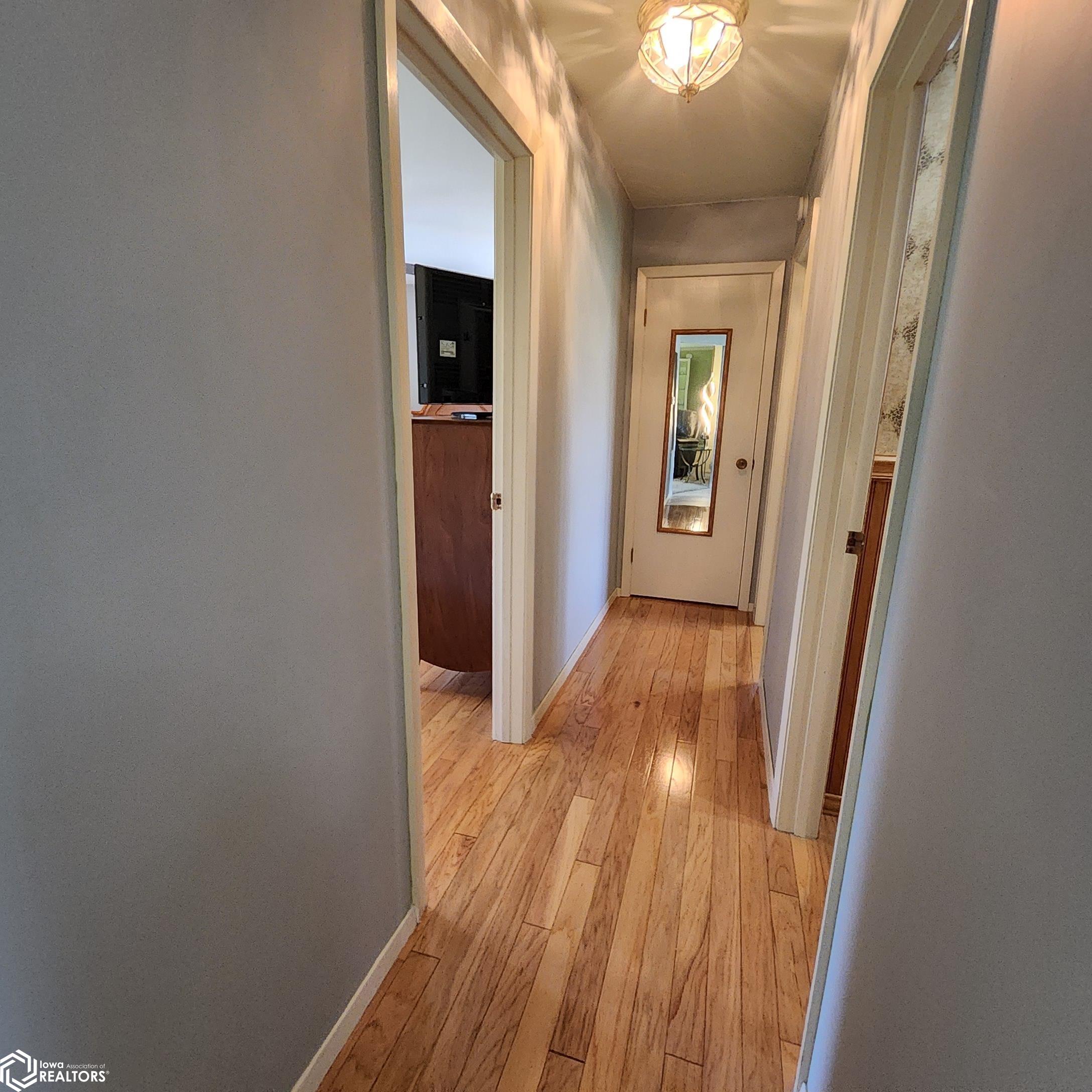 213 E Baker Street, Avoca, Iowa image 36