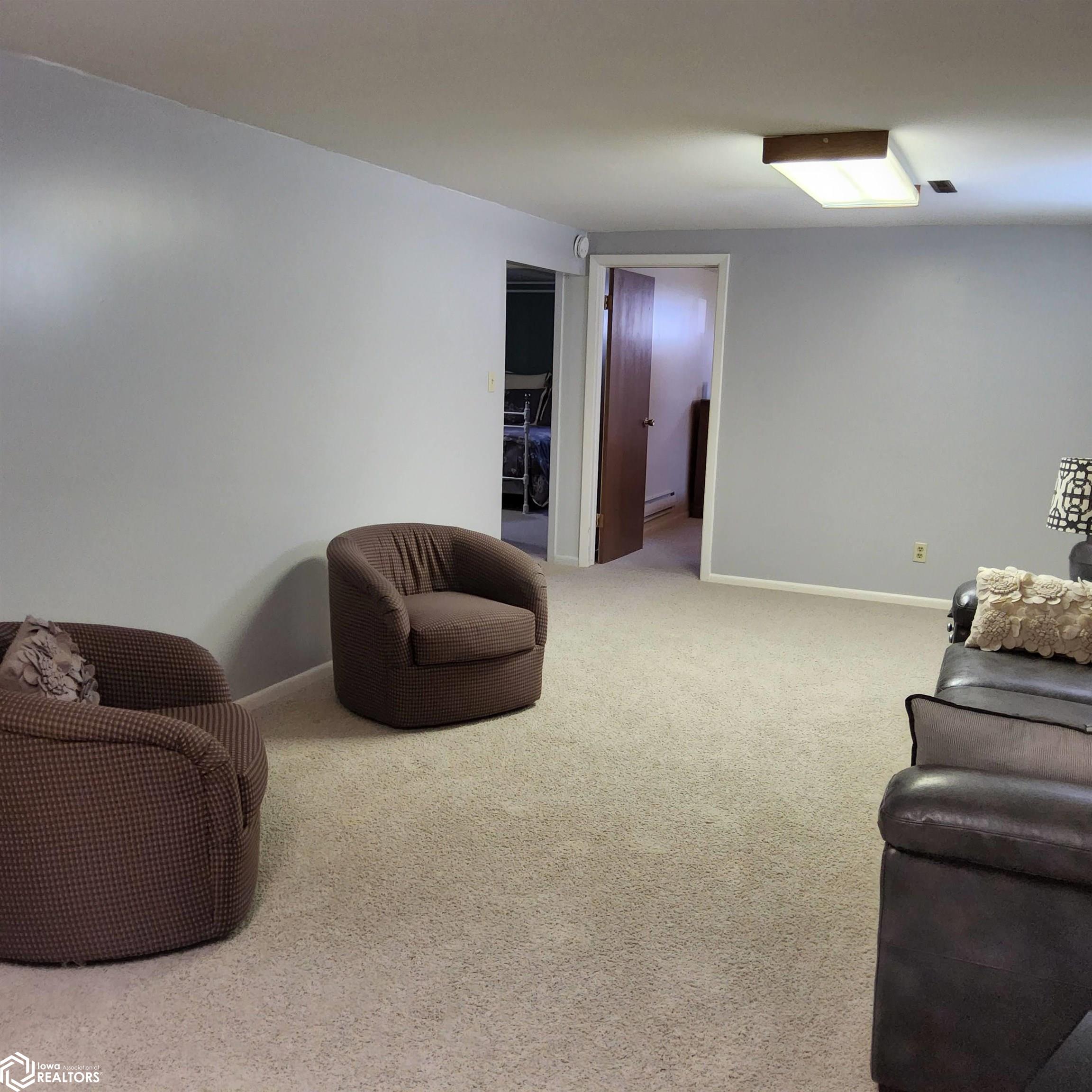 213 E Baker Street, Avoca, Iowa image 38