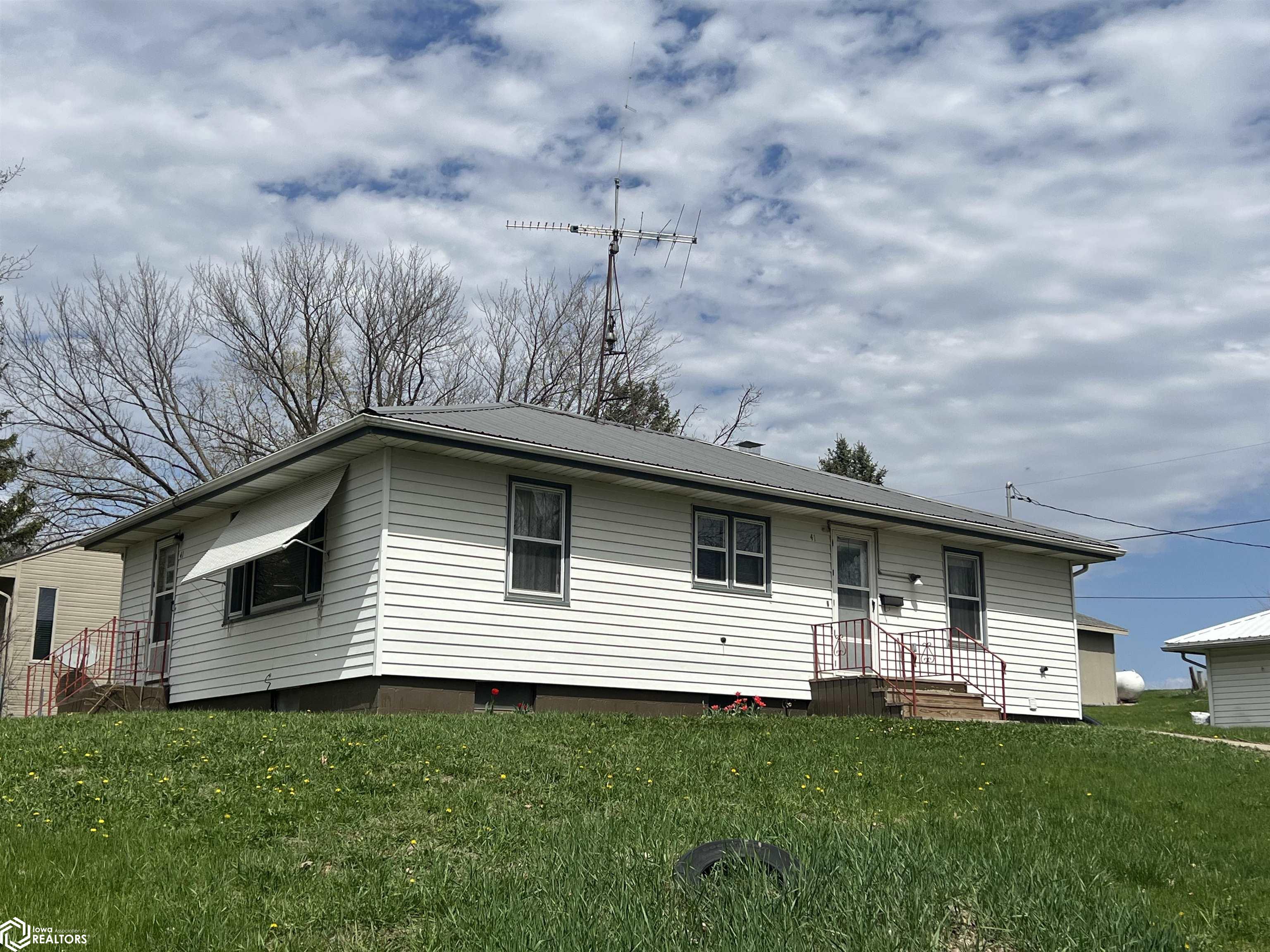 41 N Orange Street, Kiron, Iowa image 1
