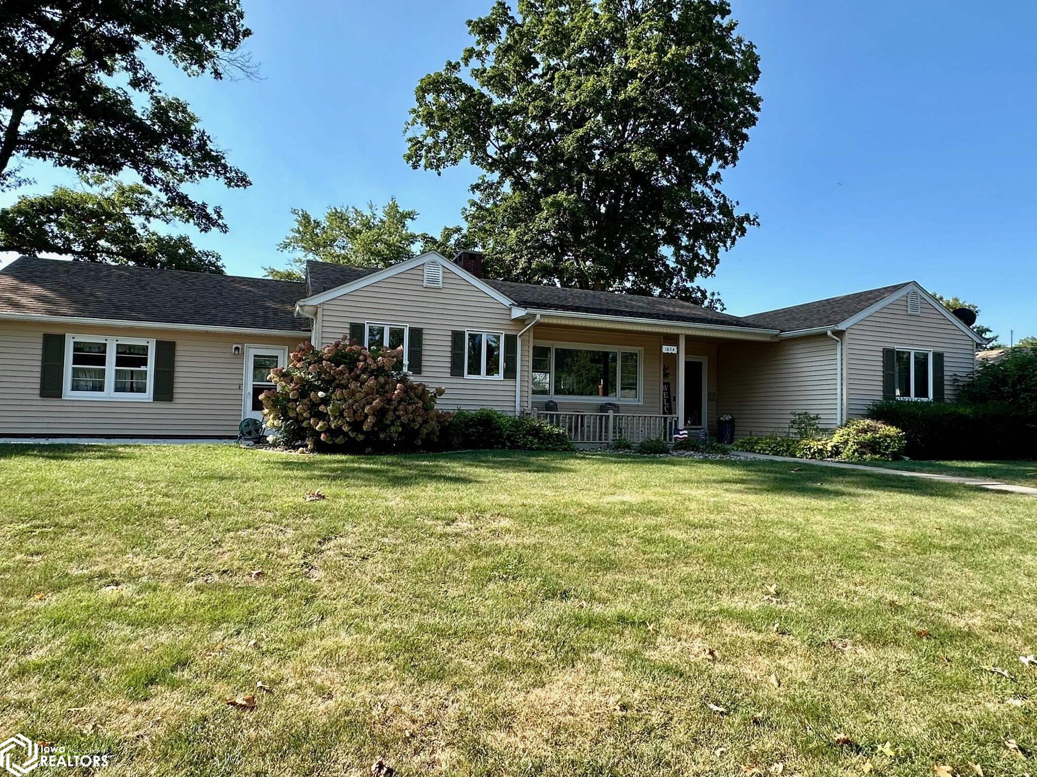 1824 Bryn Mawr Circle, Atlantic, Iowa image 1