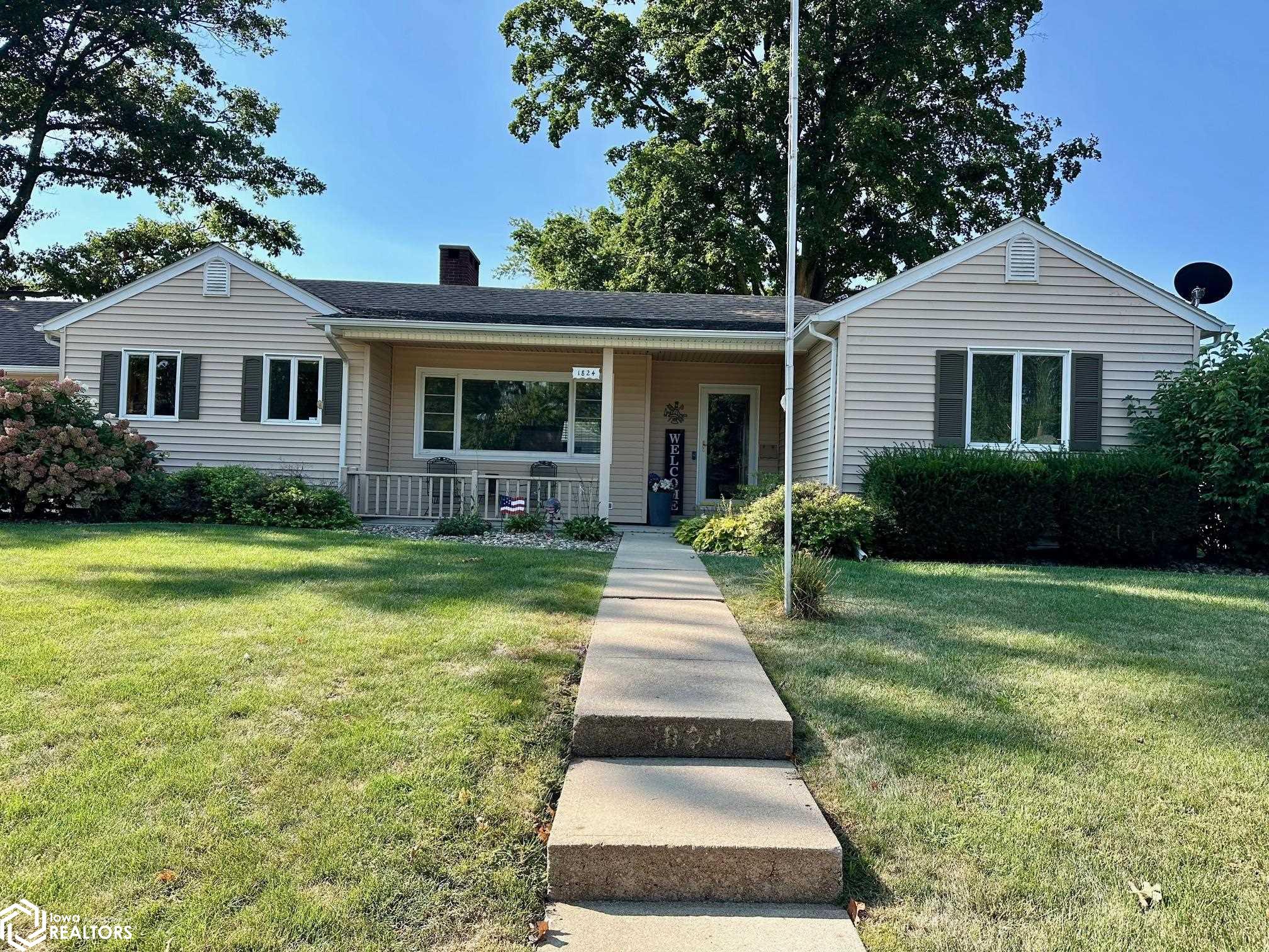 1824 Bryn Mawr Circle, Atlantic, Iowa image 2