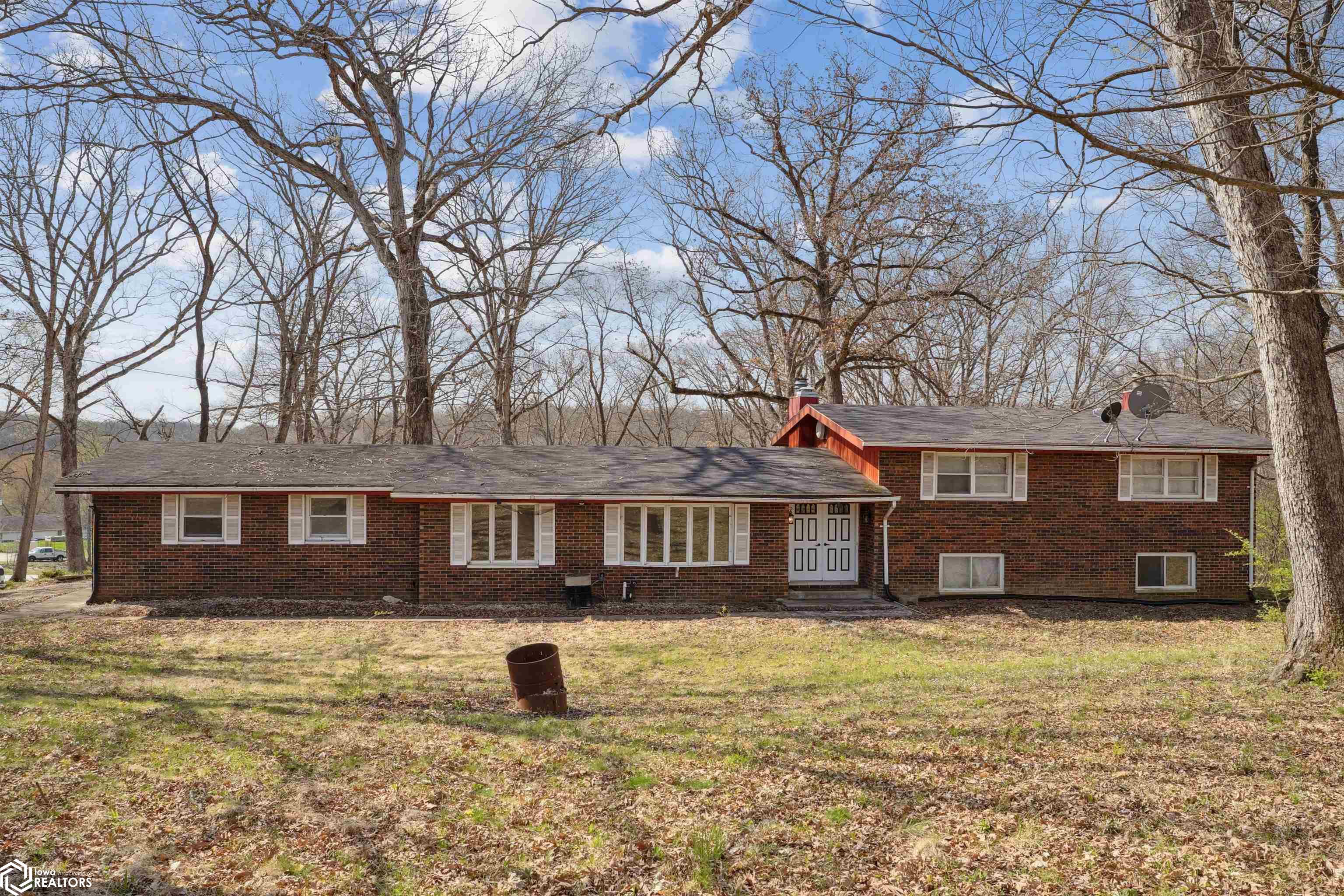 2169 330th St, New London, Iowa image 2