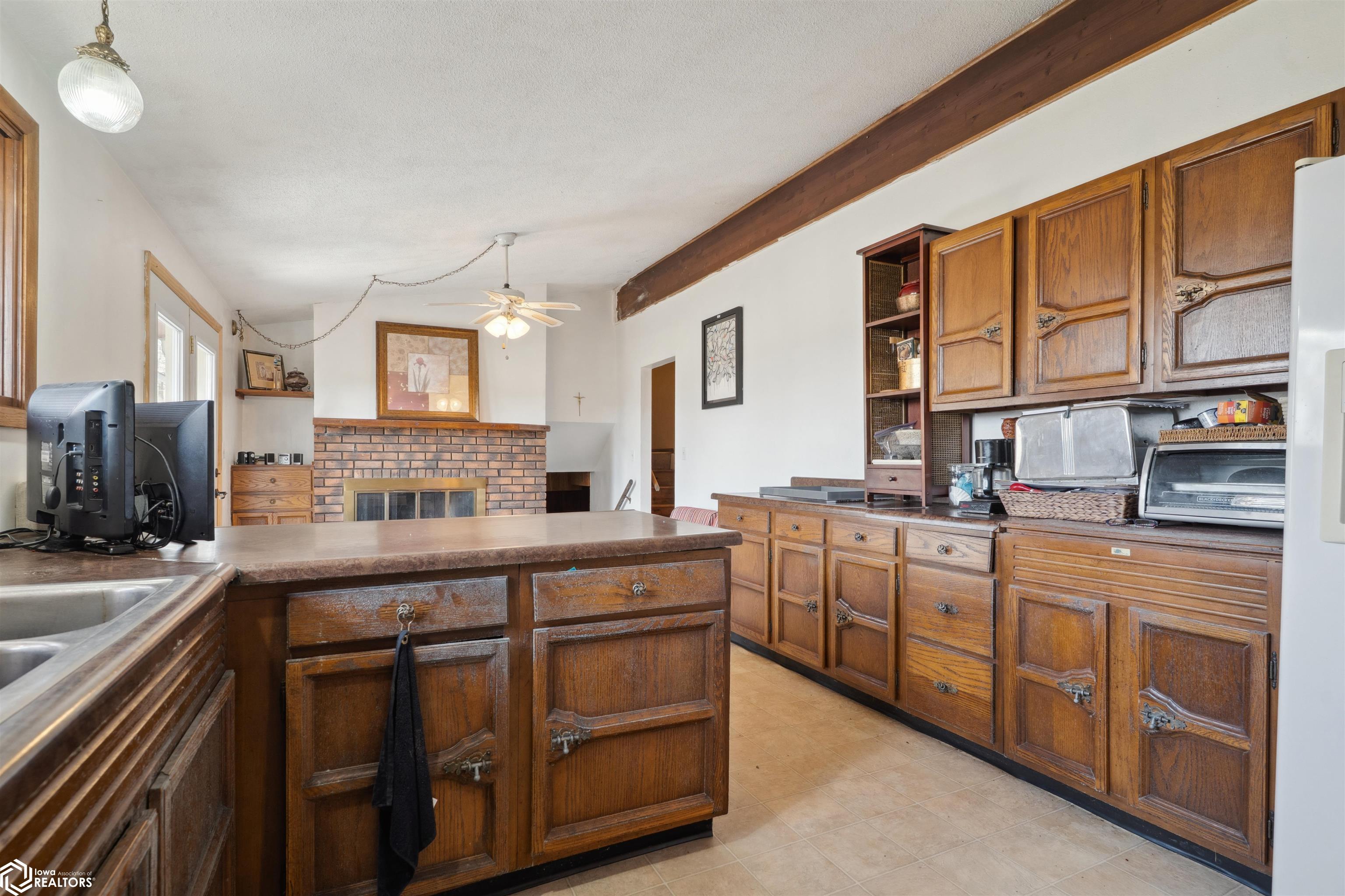 2169 330th St, New London, Iowa image 12