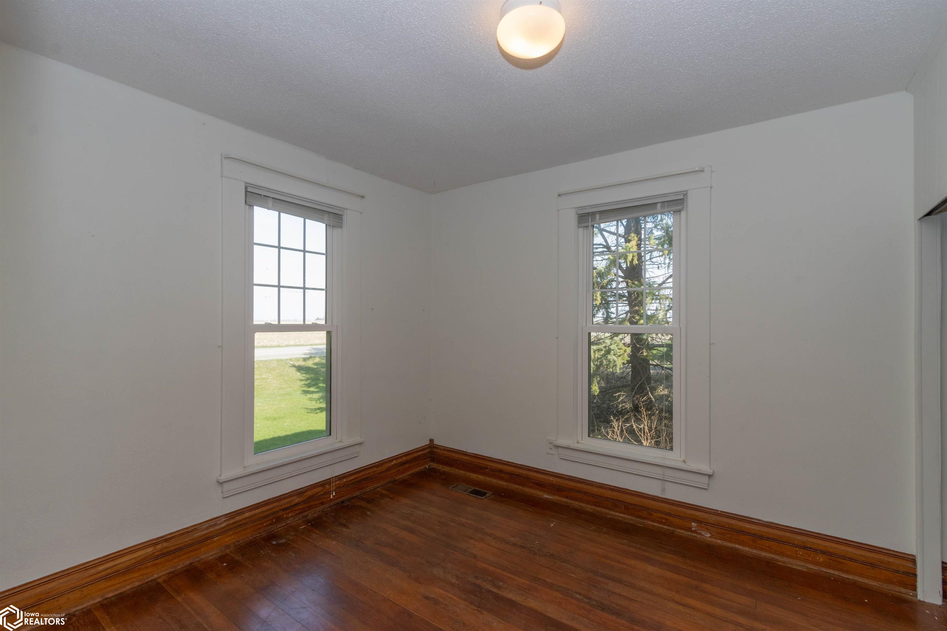 2640 Larch Avenue, Washington, Iowa image 14