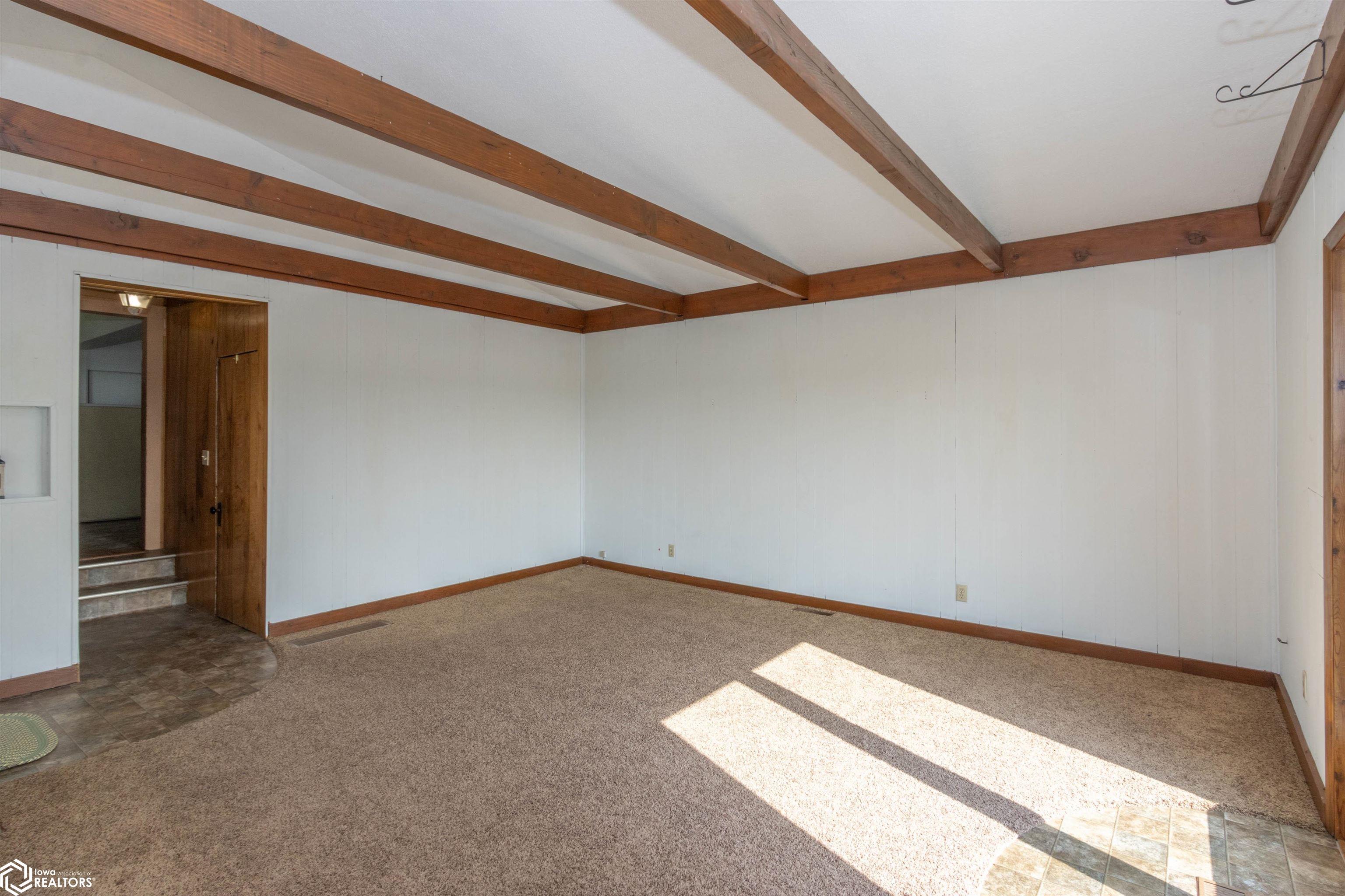 2640 Larch Avenue, Washington, Iowa image 5