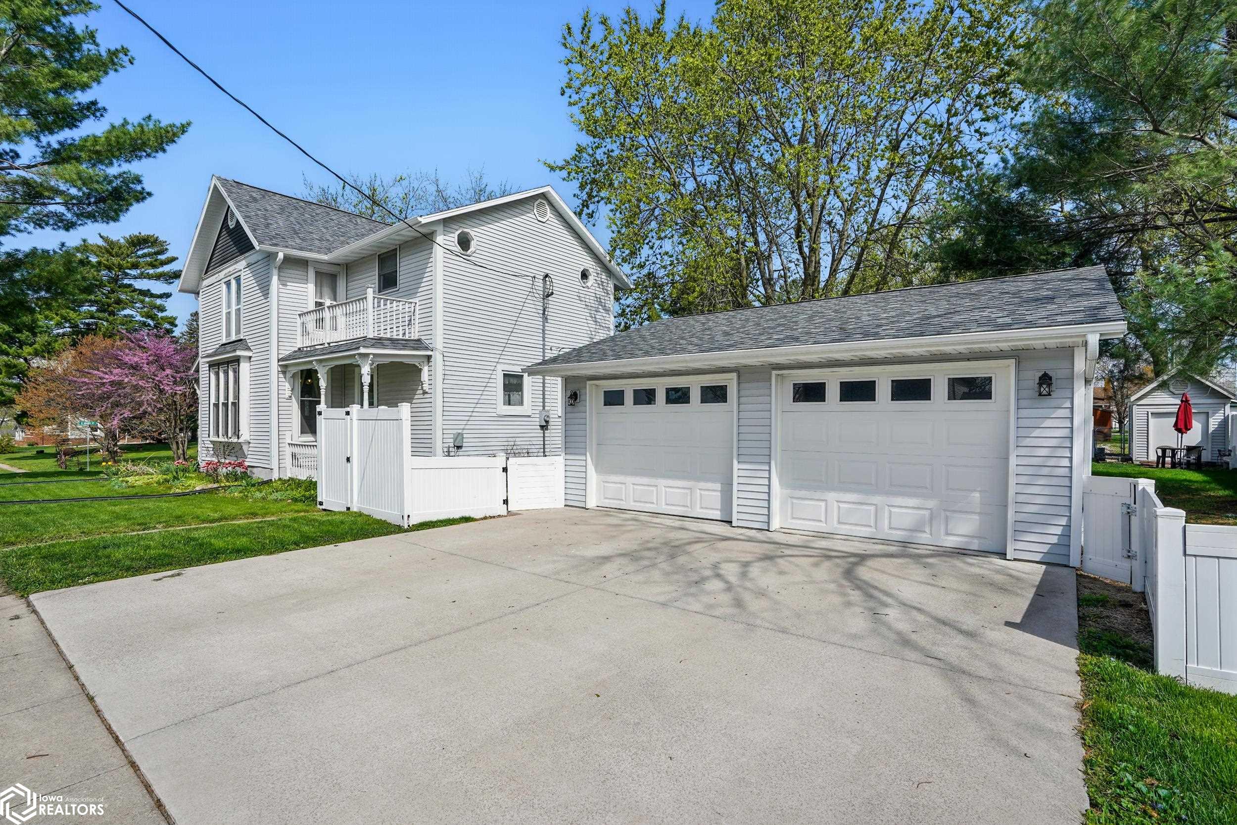 302 E Main St, Wayland, Iowa image 3