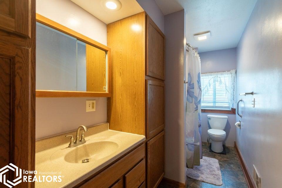 2130 Park Street, Elk Horn, Iowa image 33