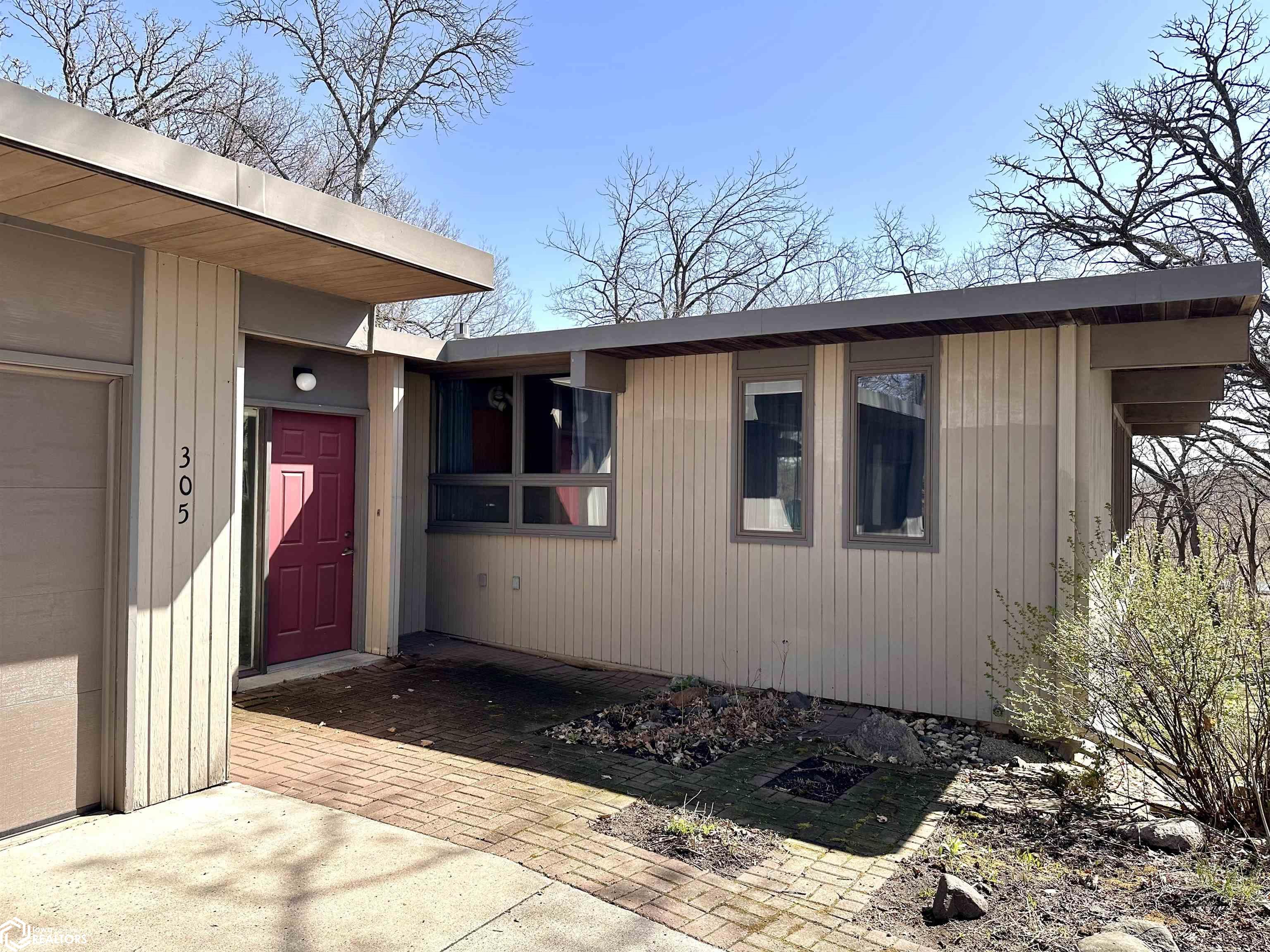 305 E A Street, Forest City, Iowa image 3