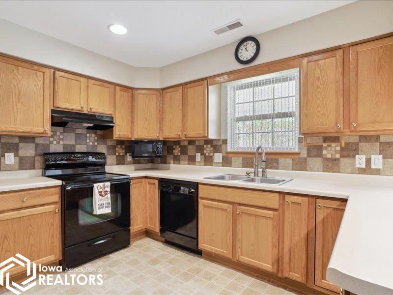 2635 Mount Pleasant Street #102, Burlington, Iowa image 11