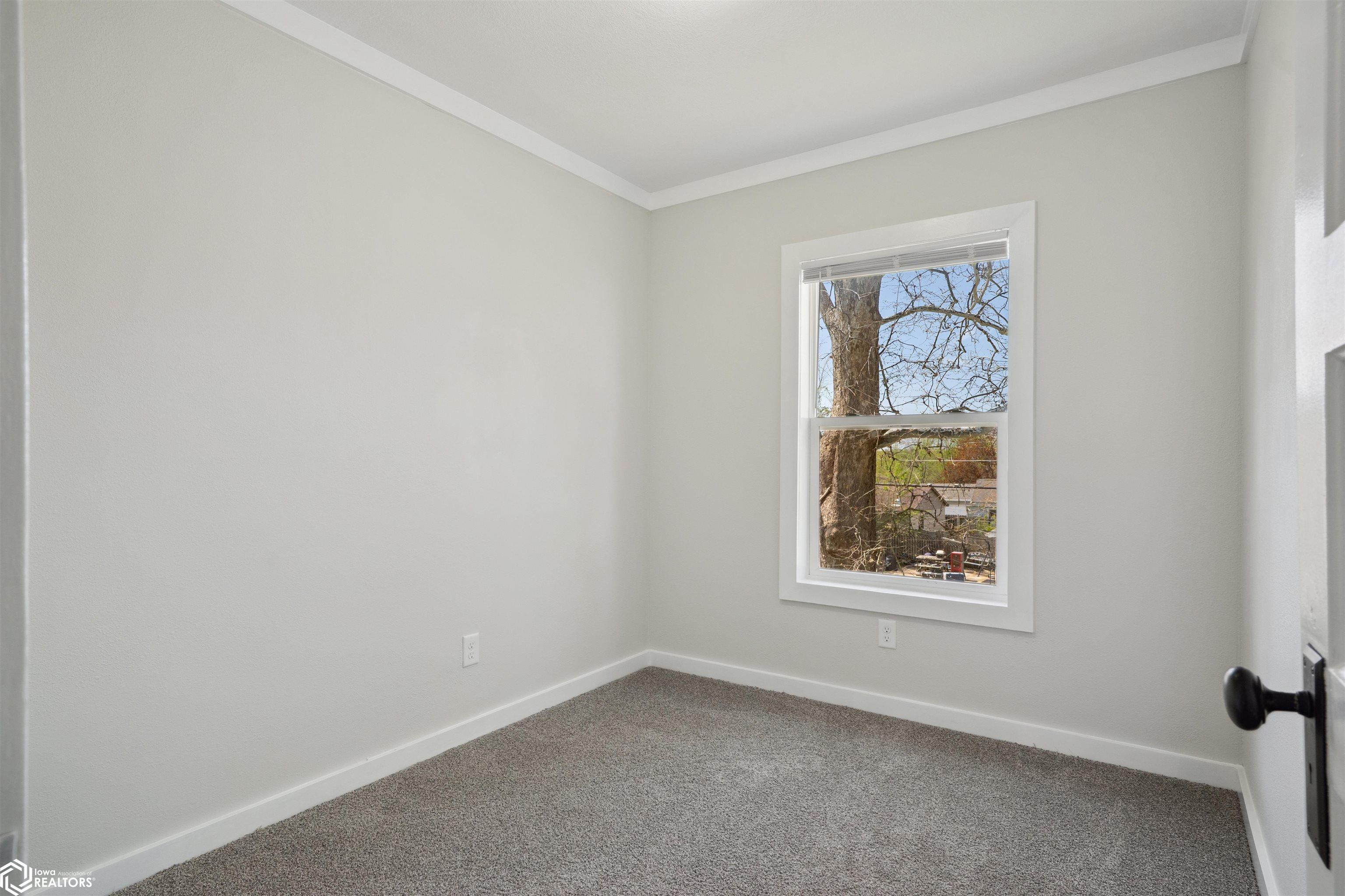 809 Sycamore Street, Burlington, Iowa image 18