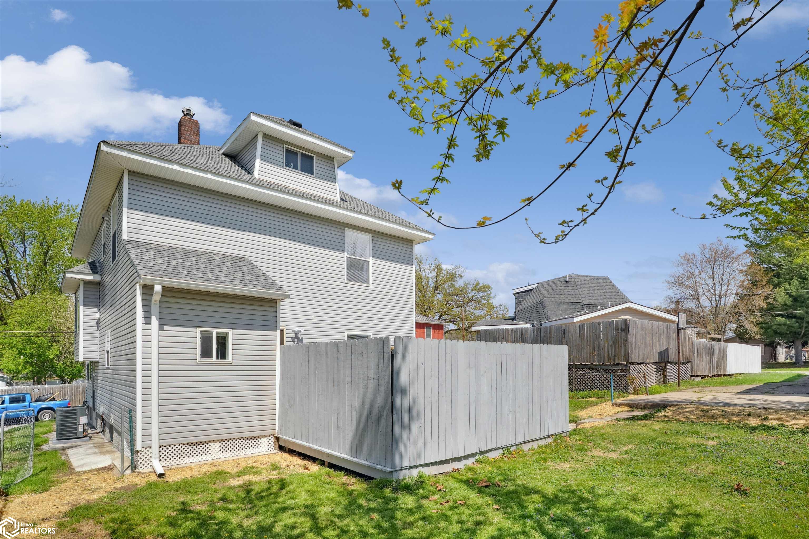 809 Sycamore Street, Burlington, Iowa image 29