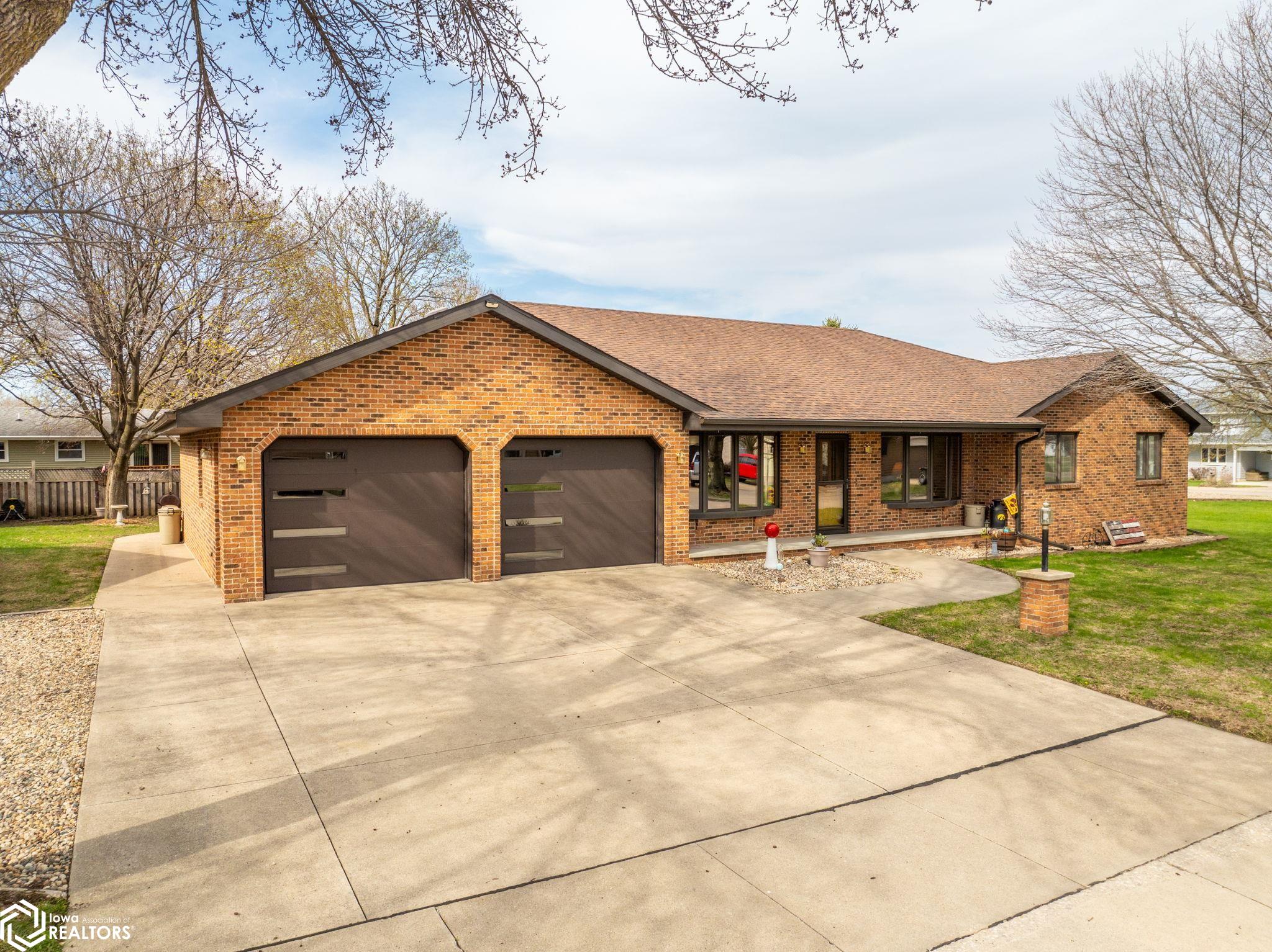 508 24th Place, Mason City, Iowa image 3