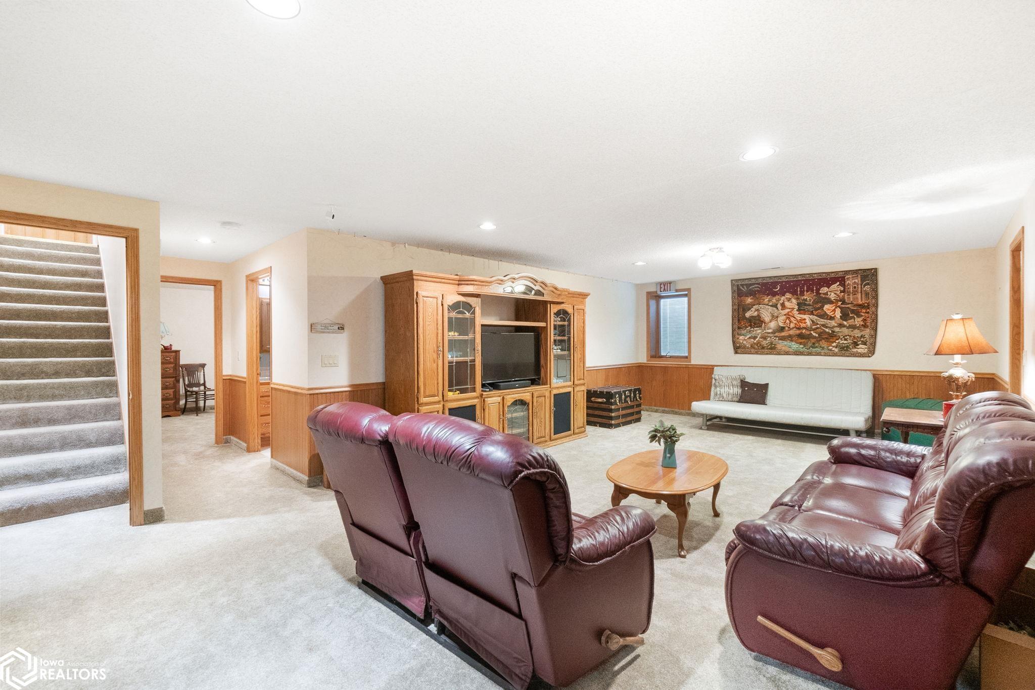 508 24th Place, Mason City, Iowa image 25