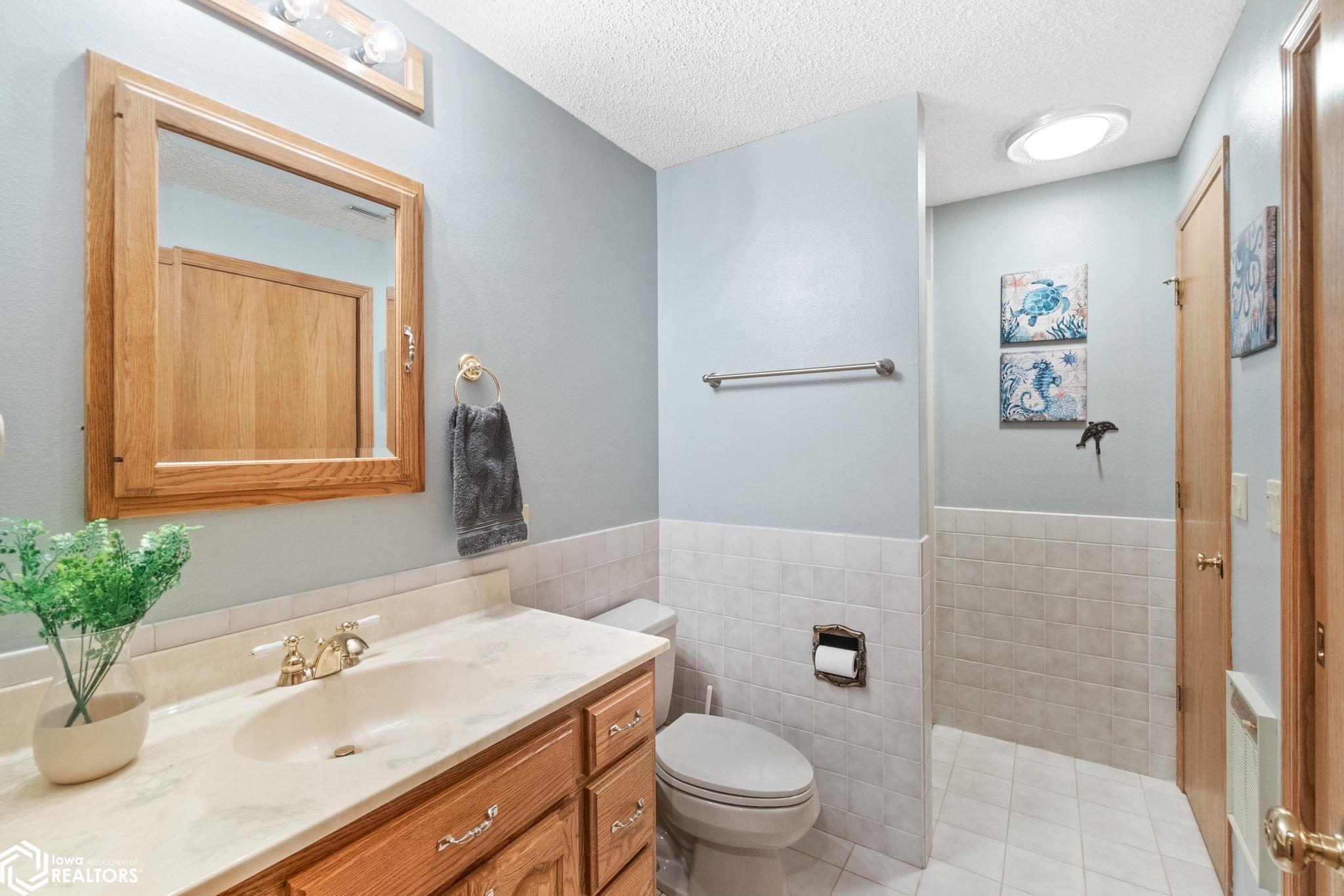 508 24th Place, Mason City, Iowa image 29
